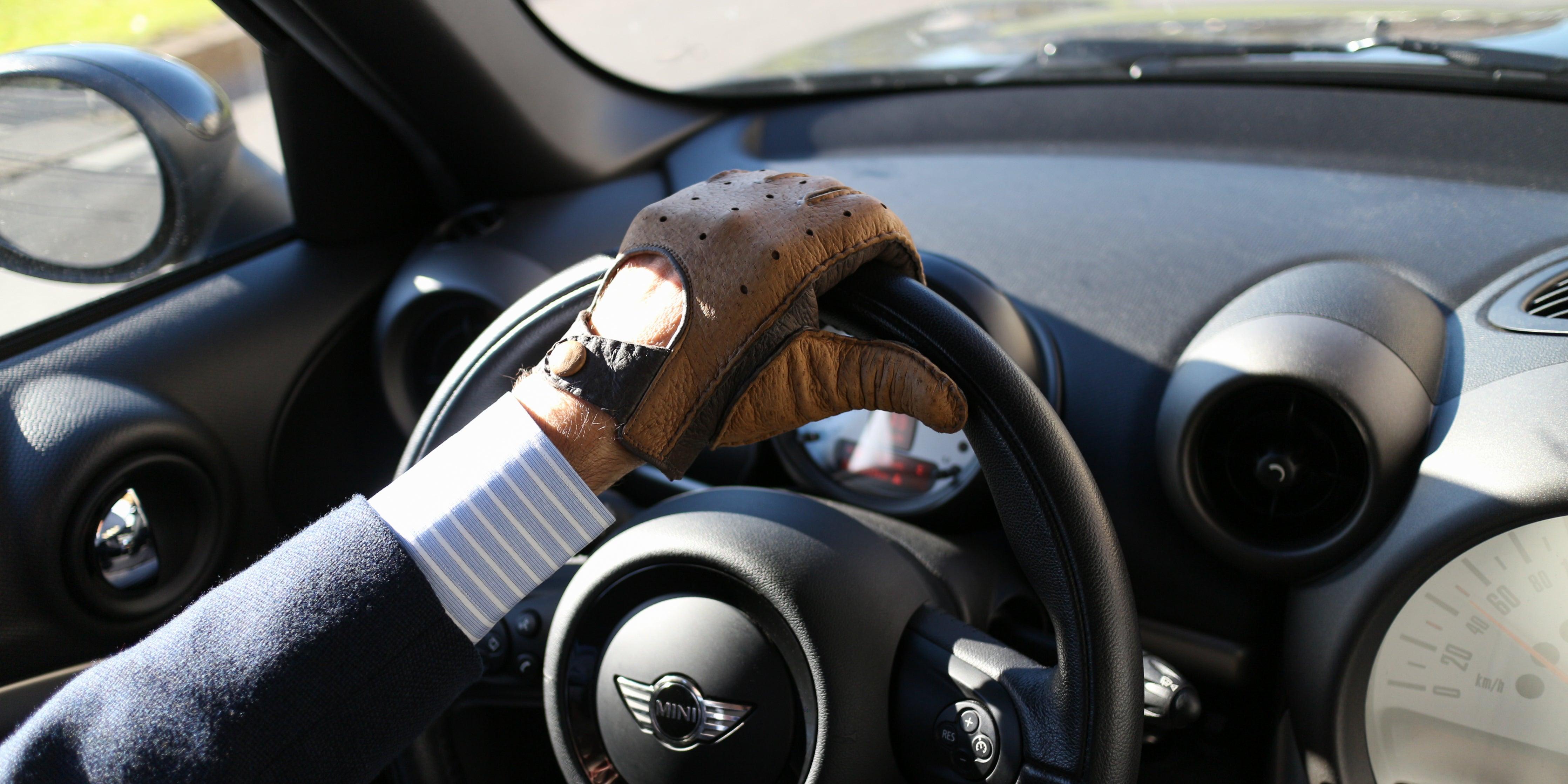 Driving Gloves – TR Handschuhe Wien - Thomas Riemer Handmade Gloves