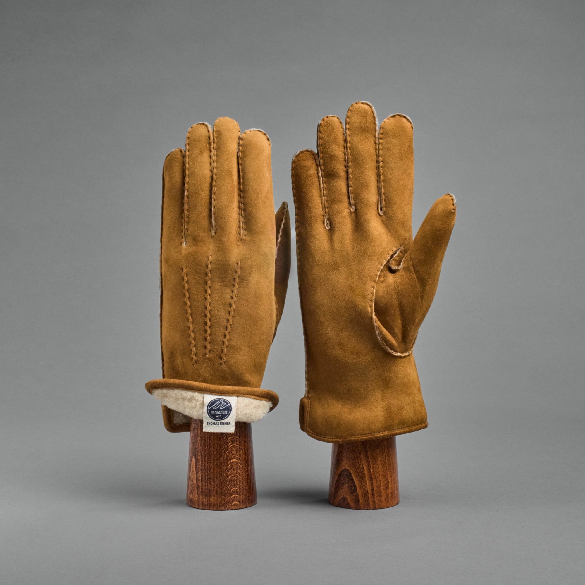 Gentlemen's Gloves from Camel Curly Lambskin lined with Shearling