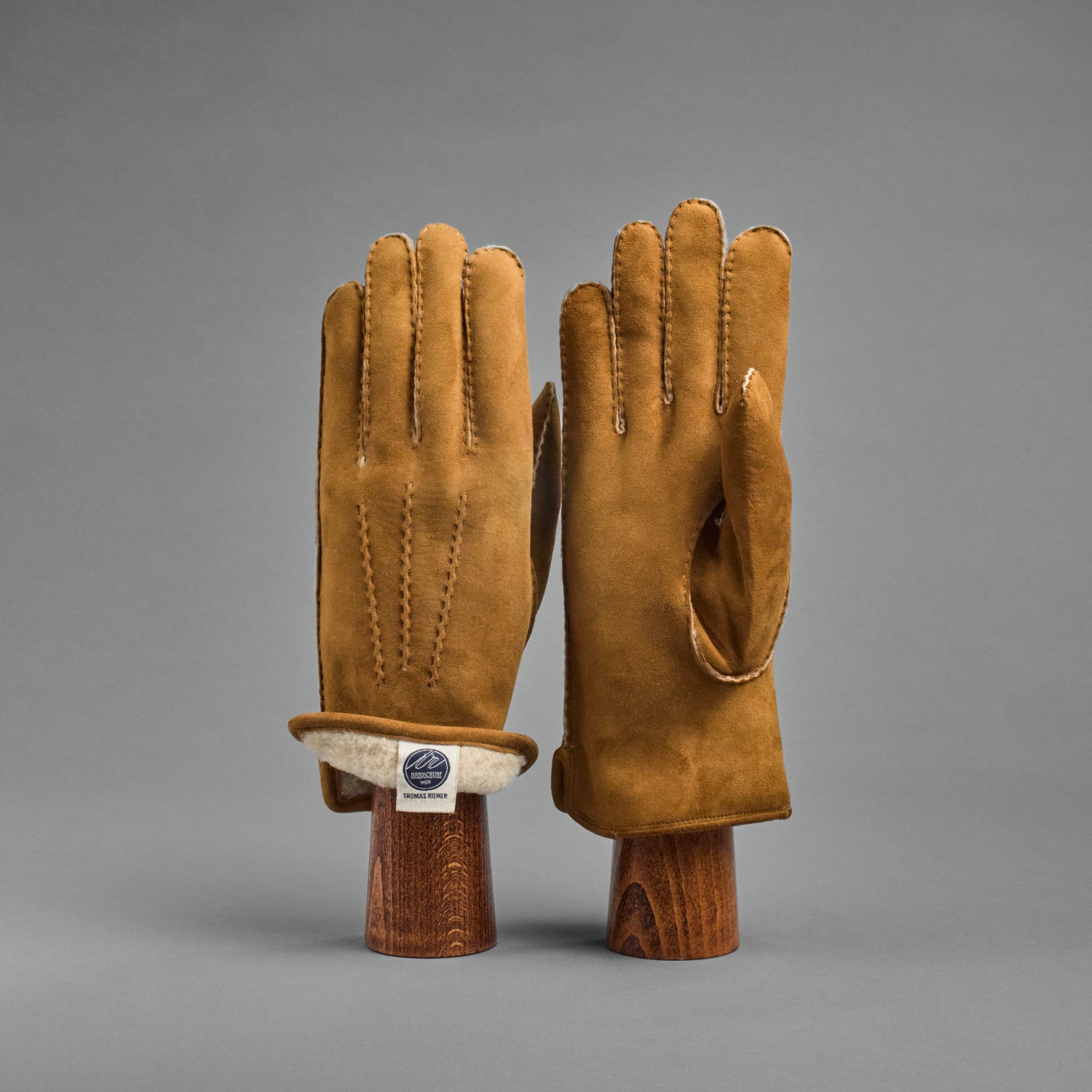 Gentlemen's Gloves from Camel Curly Lambskin lined with Shearling
