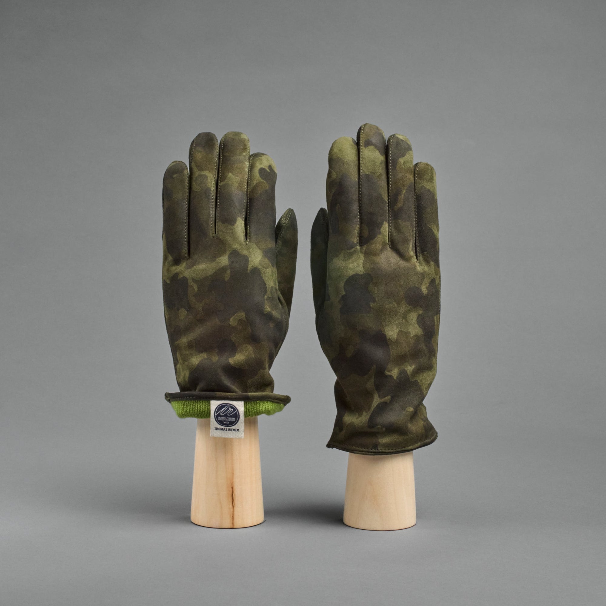 Gentlemen's Gloves from Green Camouflage Goatskin lined with Cashmere