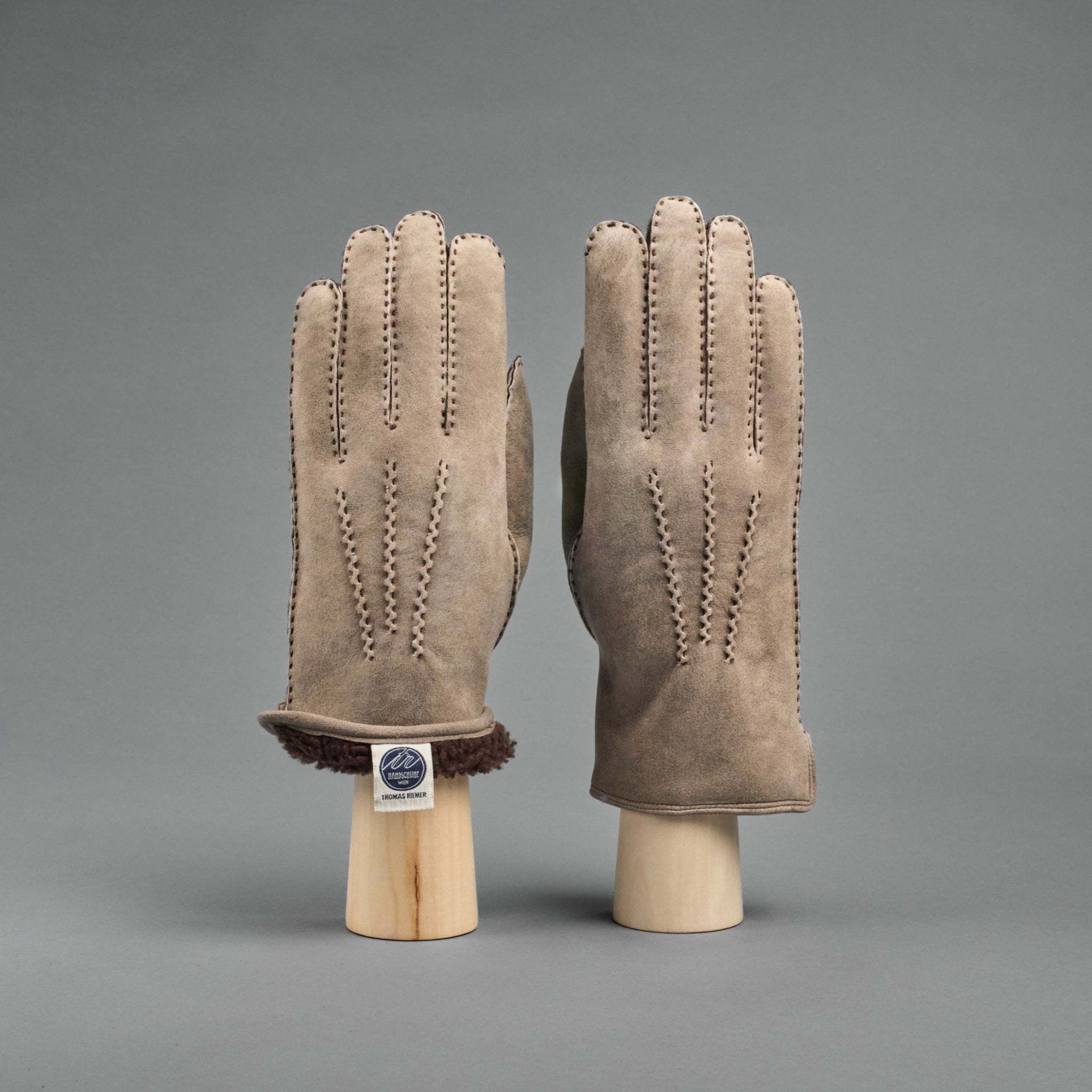 Gentlemen's Gloves from Antique Beige Curly Lambskin lined with