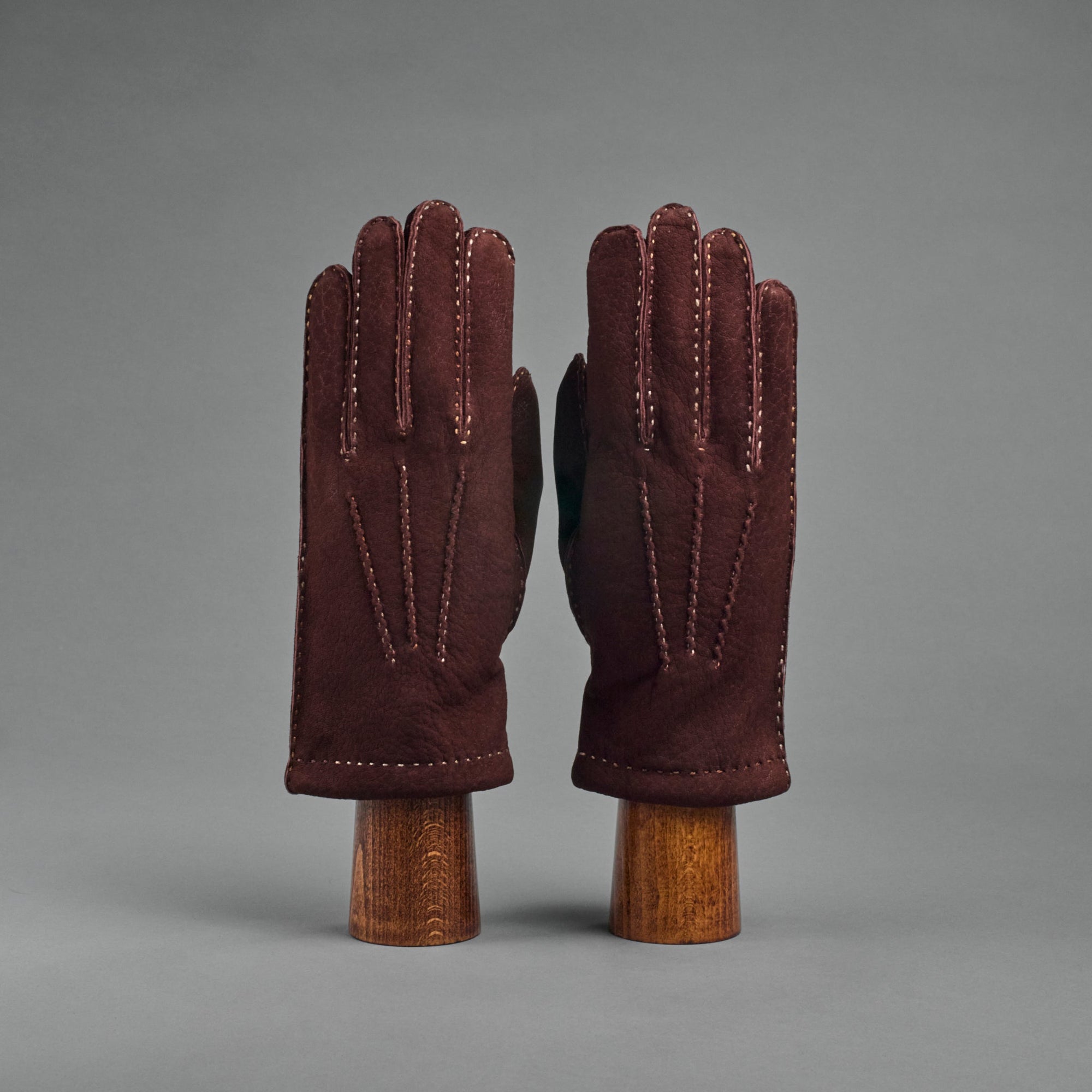 Gentlemen's Gloves from Burgundy Calfskin lined with Cashmere