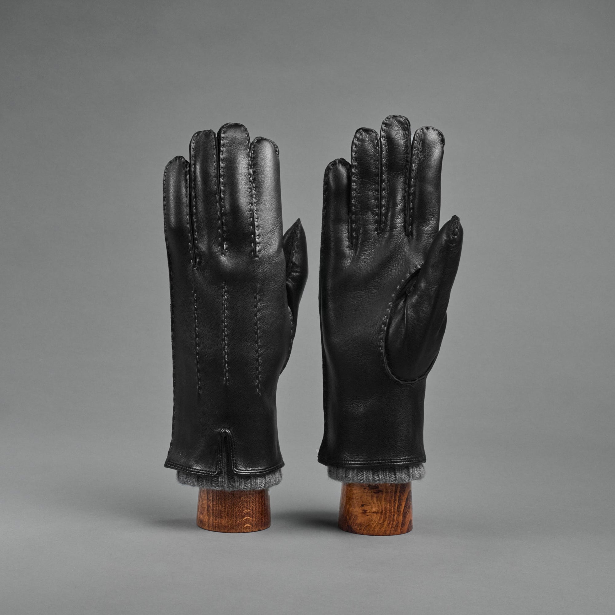 Gentlemen's Gloves from Black Hair Sheep Nappa lined with Cashmere