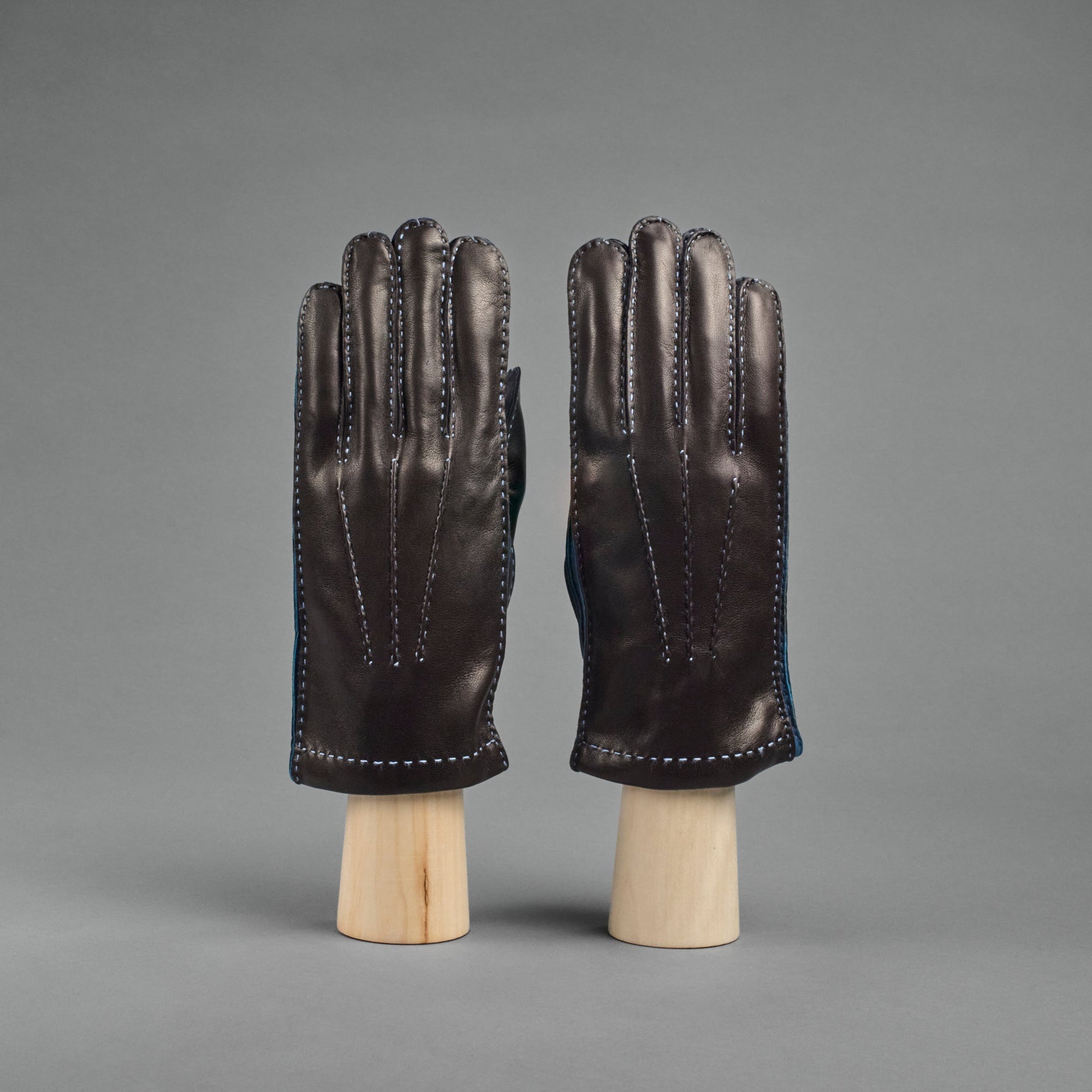 Herrenhandschuhe aus dunkelbraunem und blauem Haarschafnappa mit Kaschmirfutter