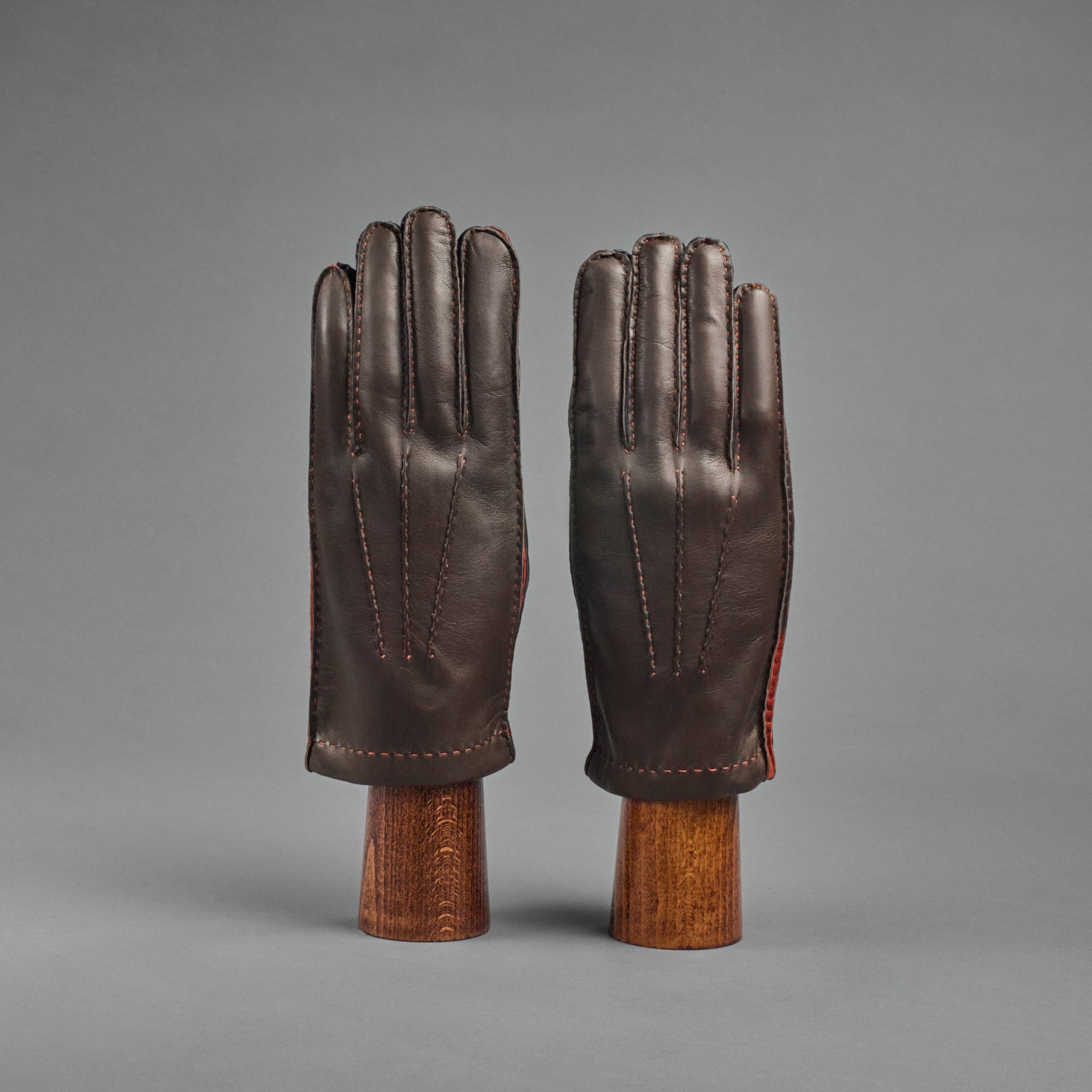 Gentlemen's Gloves from Fango and Dark Brown Hair Sheep Nappa lined with Cashmere