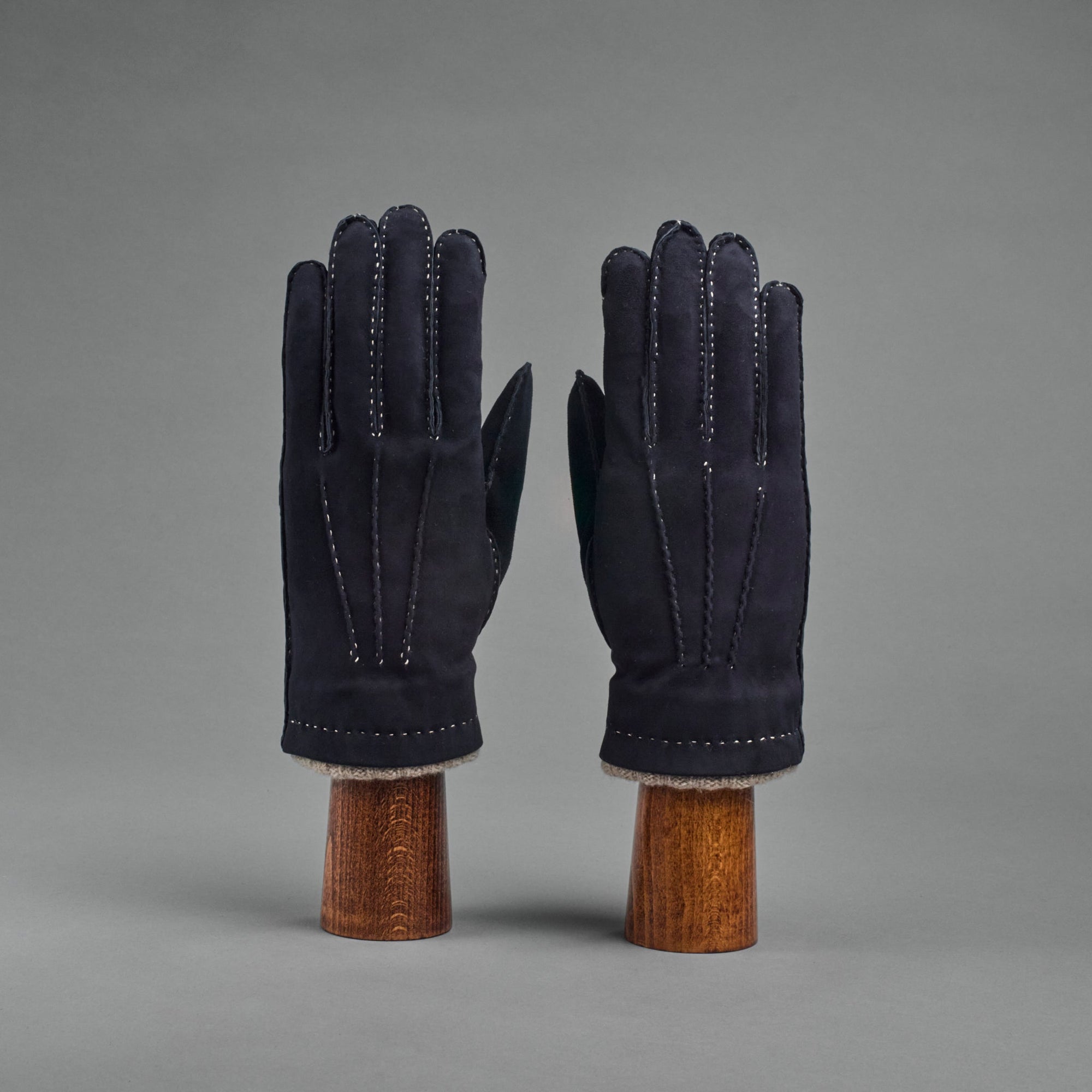 Gentlemen's Gloves from Navy Hair Sheep Suede lined with Cashmere