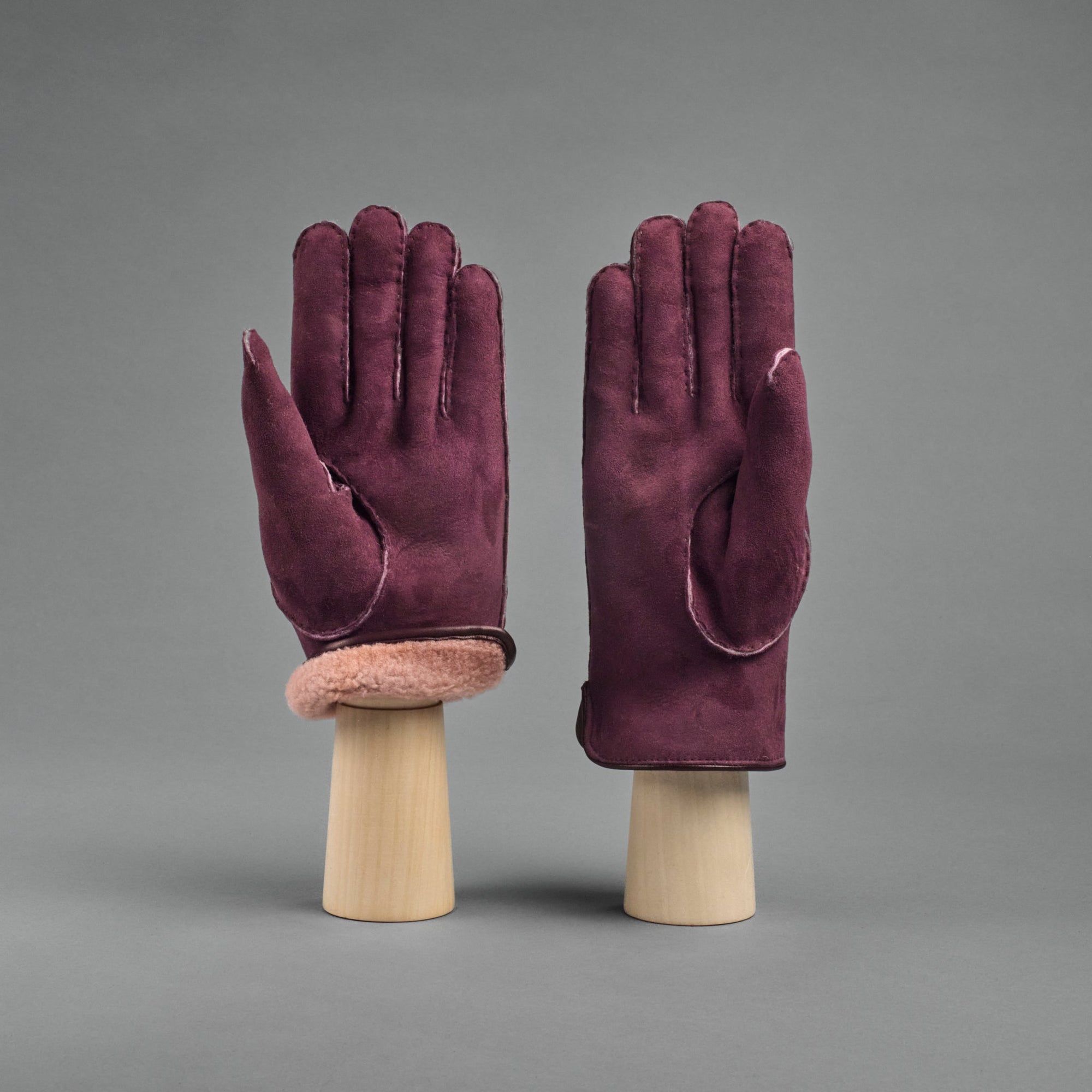 Gentlemen's Gloves from Burgundy Curly Lambskin lined with Shearling