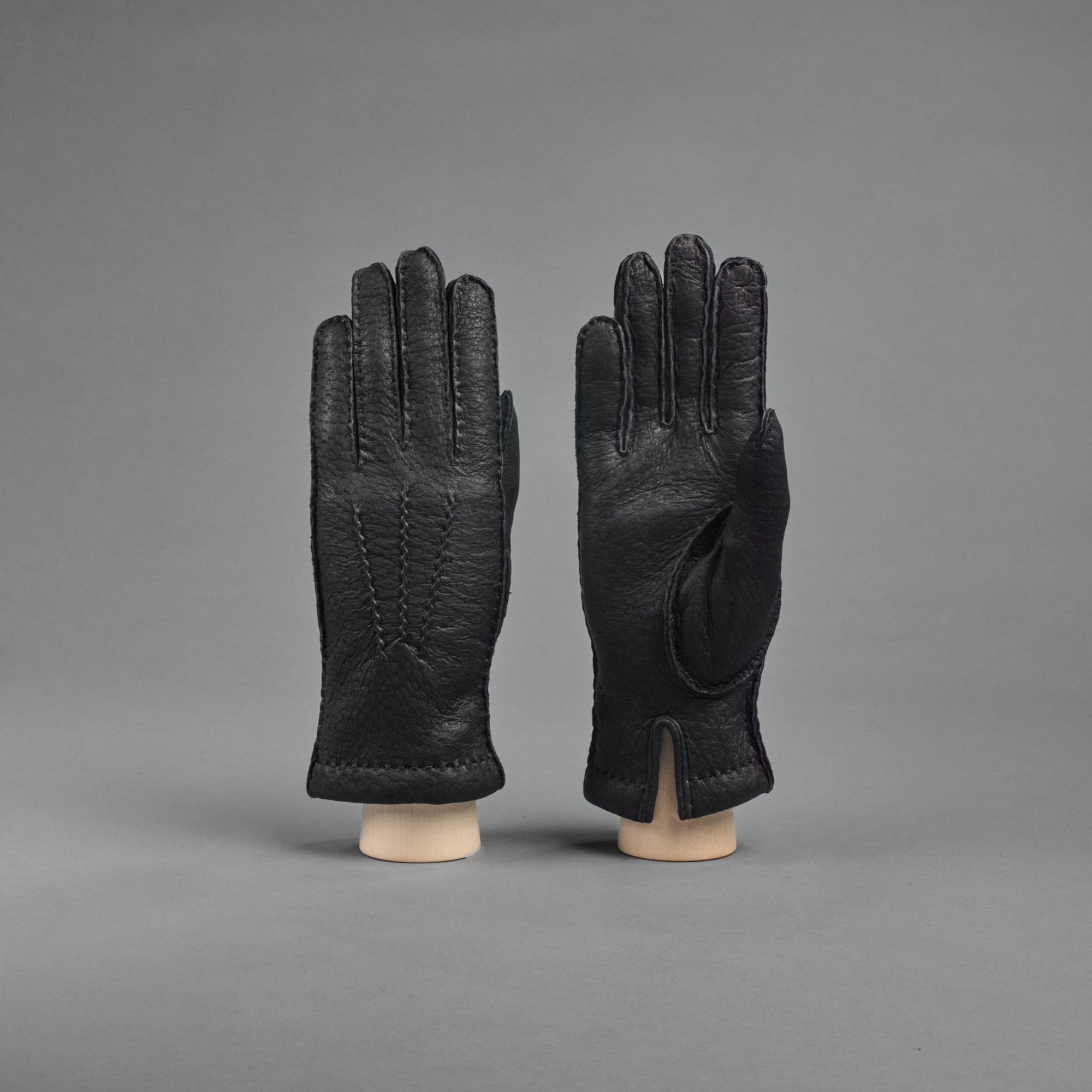 Damenhandschuhe aus schwarzem Peccary mit Kaschmirfutter