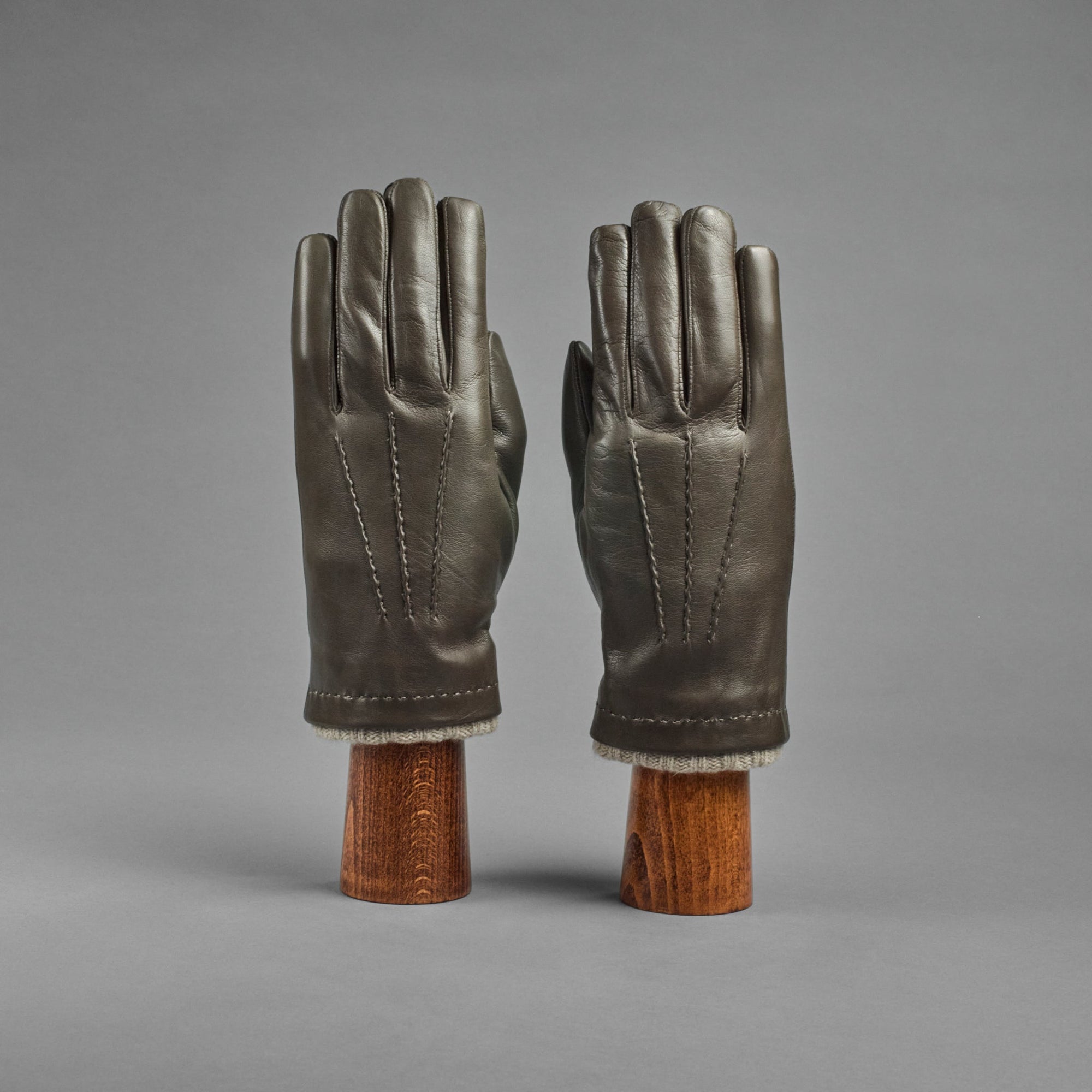 Gentlemen's Gloves from Fango Hair Sheep Nappa lined with Cashmere