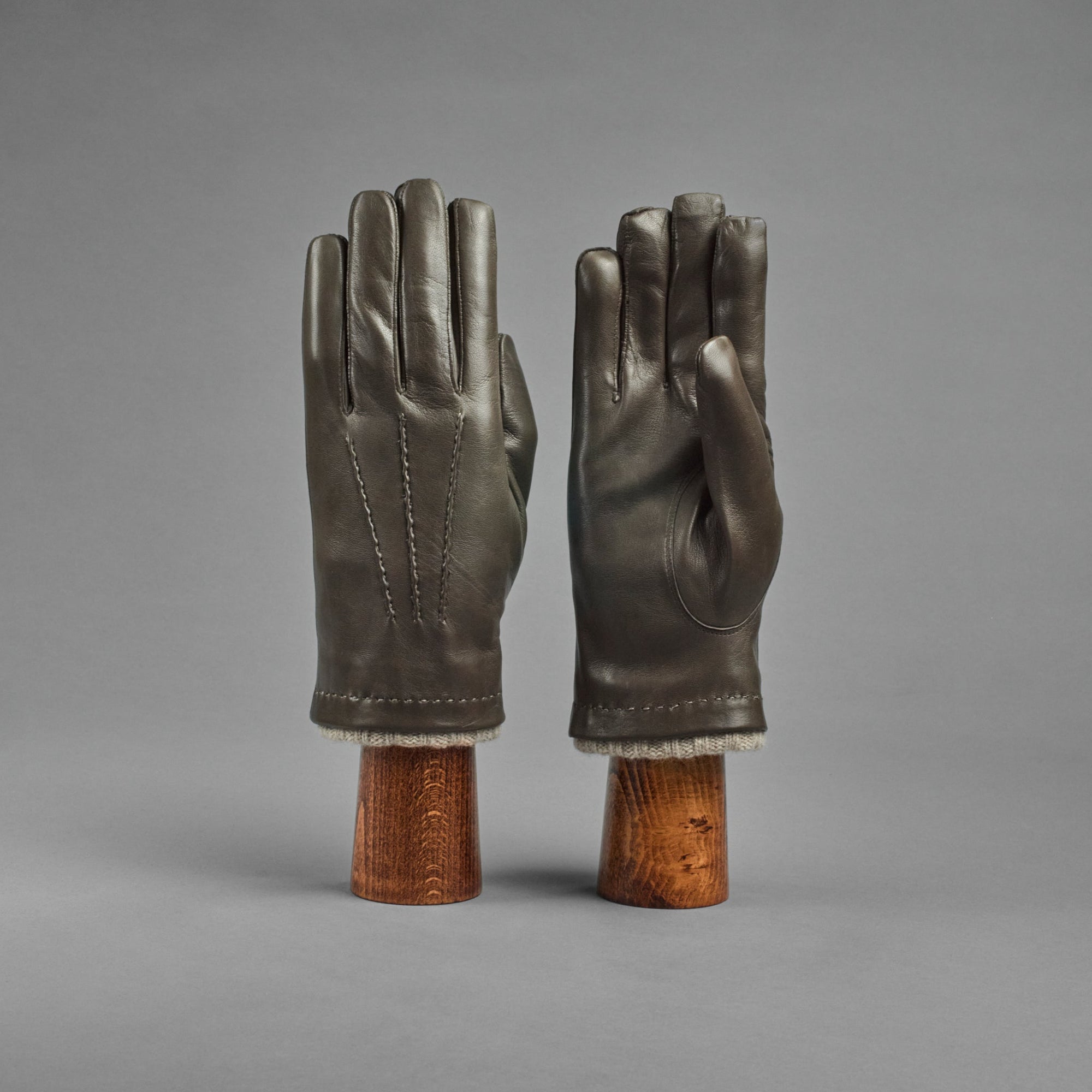 Gentlemen's Gloves from Fango Hair Sheep Nappa lined with Cashmere