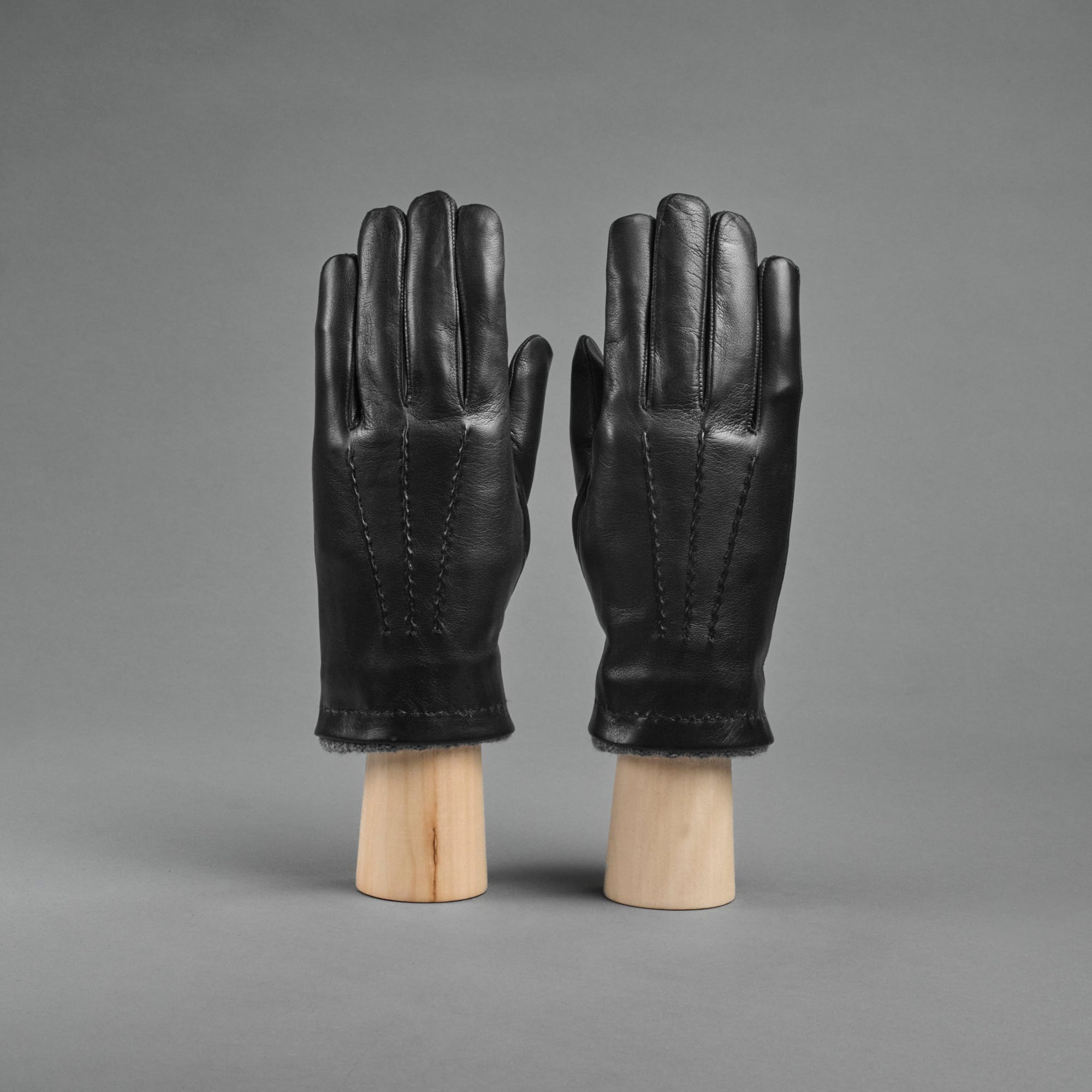 Herrenhandschuhe aus schwarzem Haarschafnappa mit Kaschmirfutter