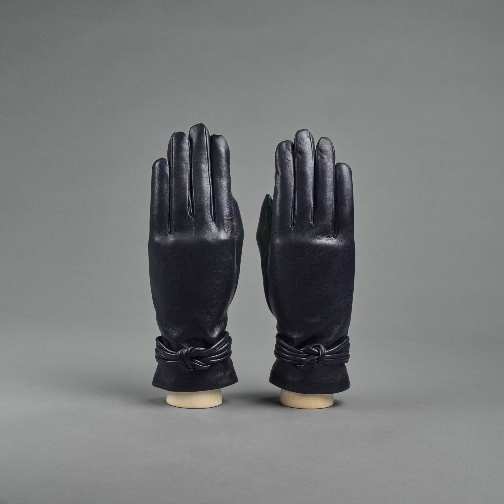 Ladies Gloves from Dark Blue Hair Sheep Nappa lined with Cashmere