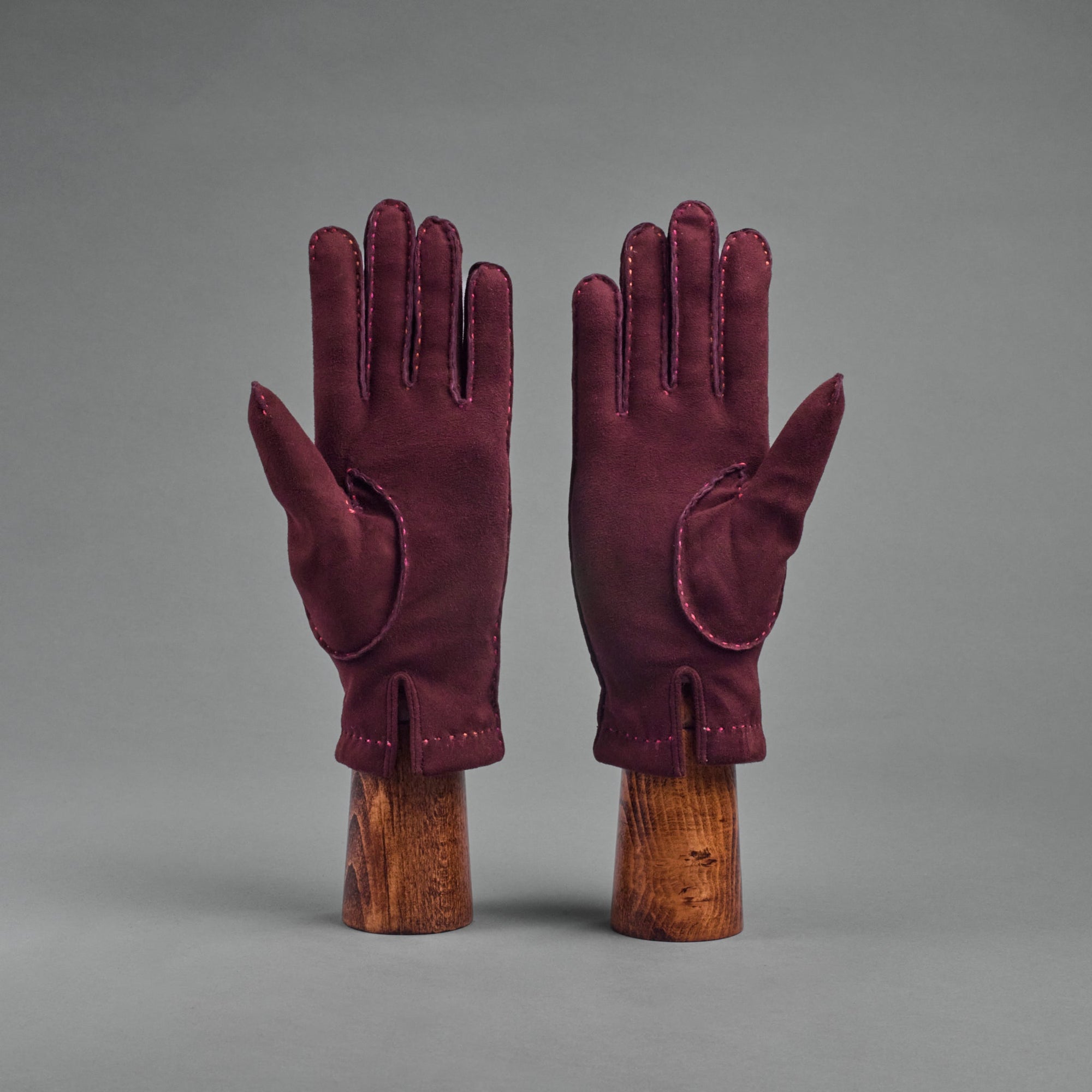 Ladies Gloves from Bordeaux Reindeer lined with Cashmere