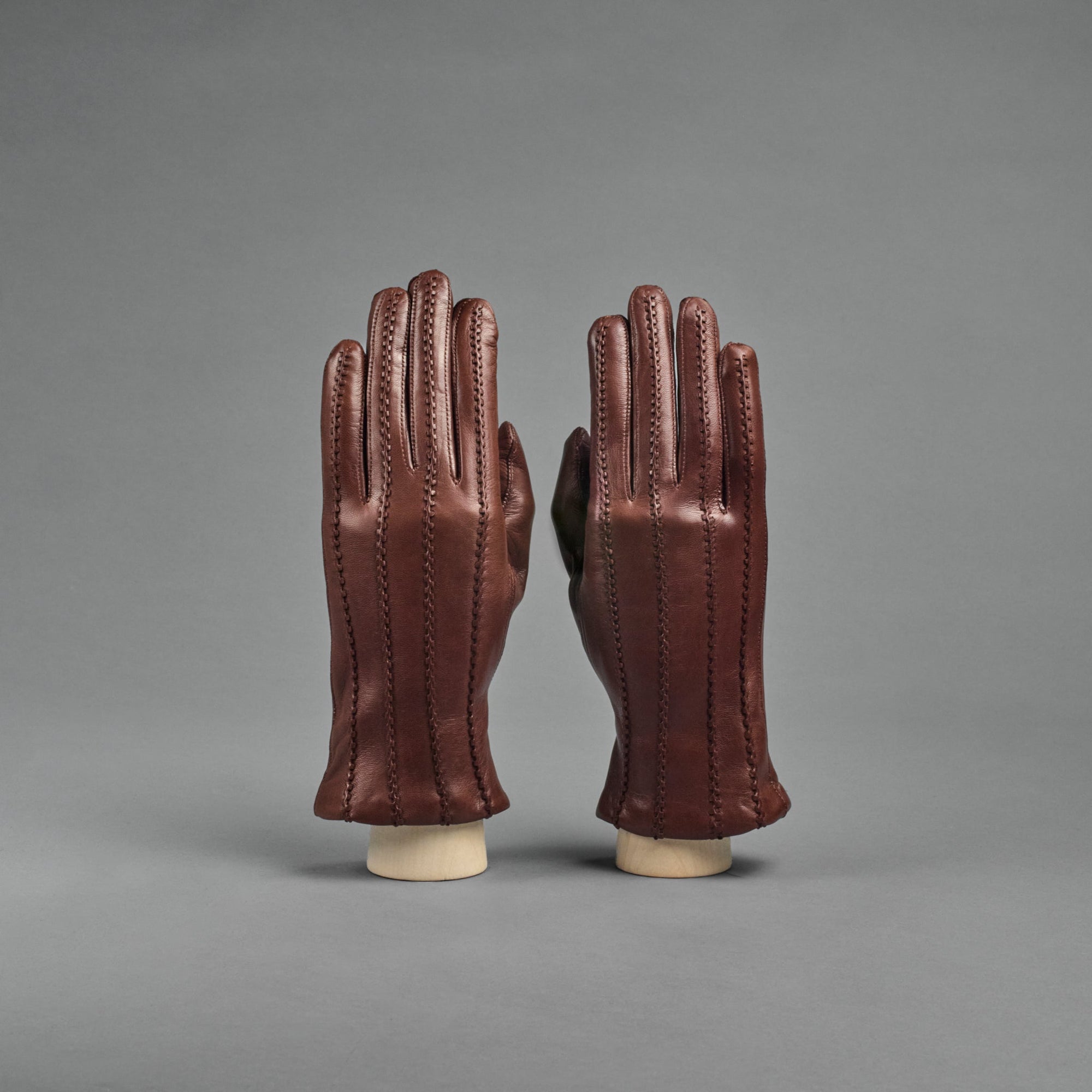 Damenhandschuhe aus Castano Braunem Haarshaf Nappa mit Kaschmirfutter