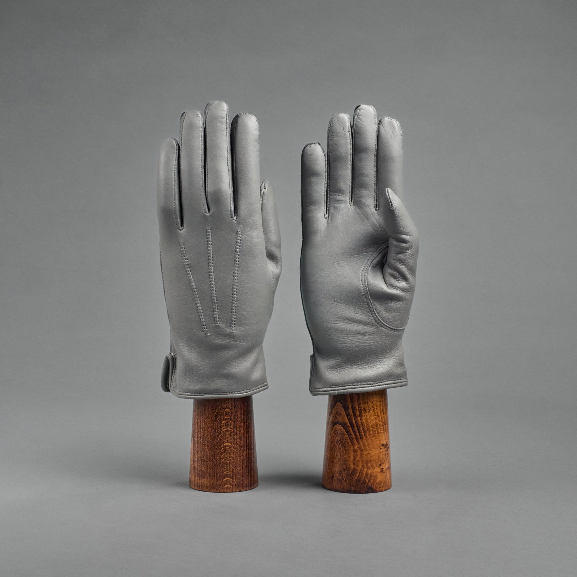 Ladies Gloves from Graphite Hair Sheep Nappa lined with Cashmere