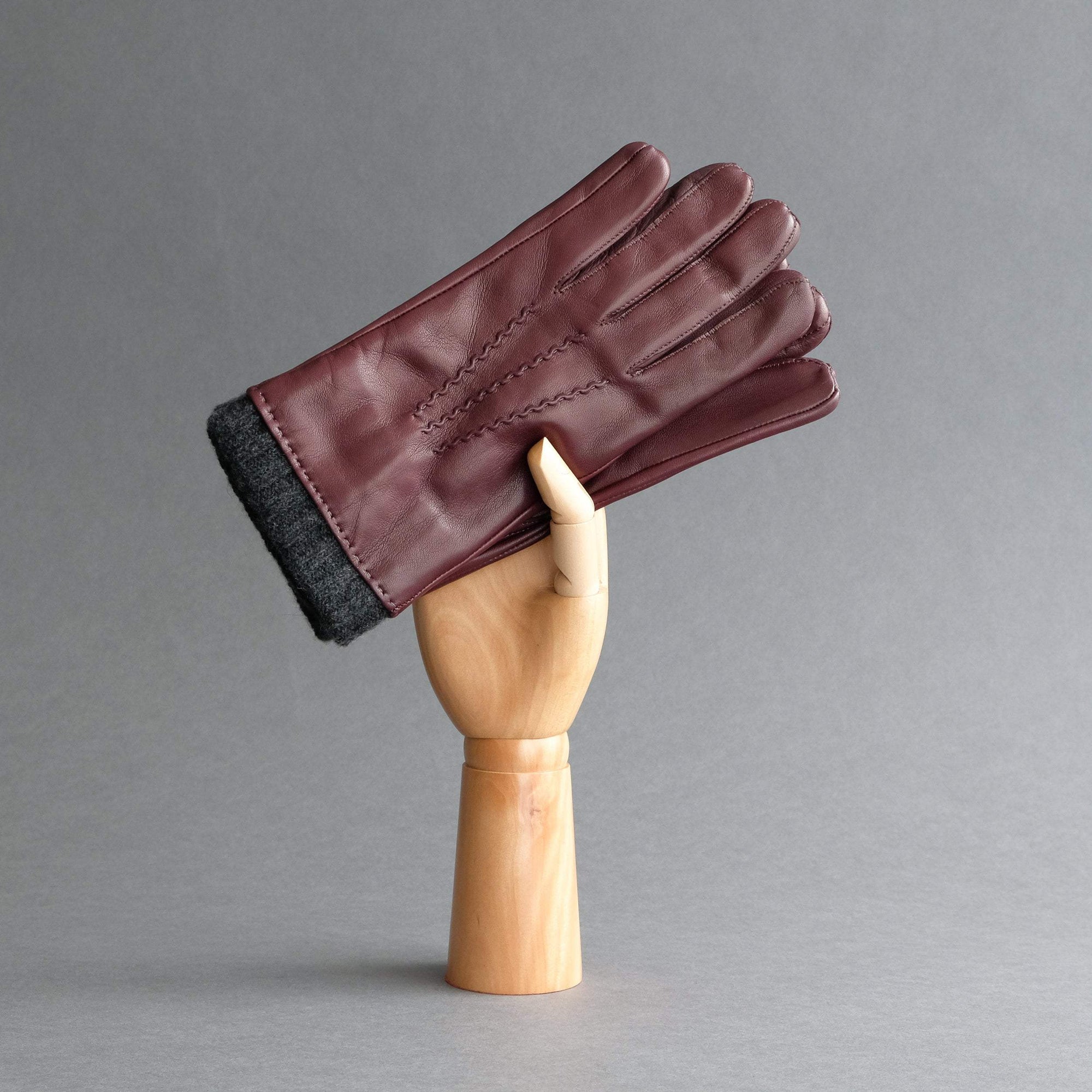 Gentlemen's Gloves from Bordeaux Hair Sheep Nappa Lined With Cashmere - TR Handschuhe Wien - Thomas Riemer Handmade Gloves