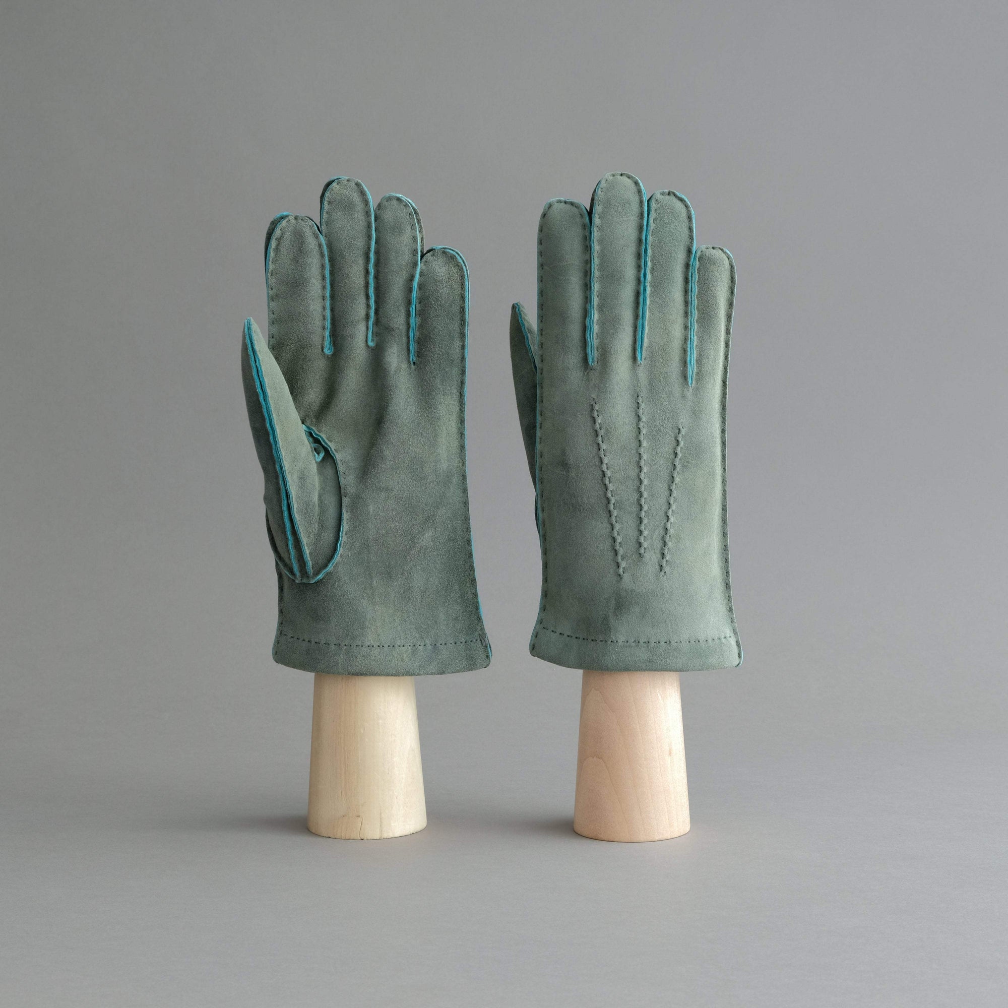 Gentlemen&#39;s Gloves from Green Goatskin Lined with Cashmere - TR Handschuhe Wien - Thomas Riemer Handmade Gloves