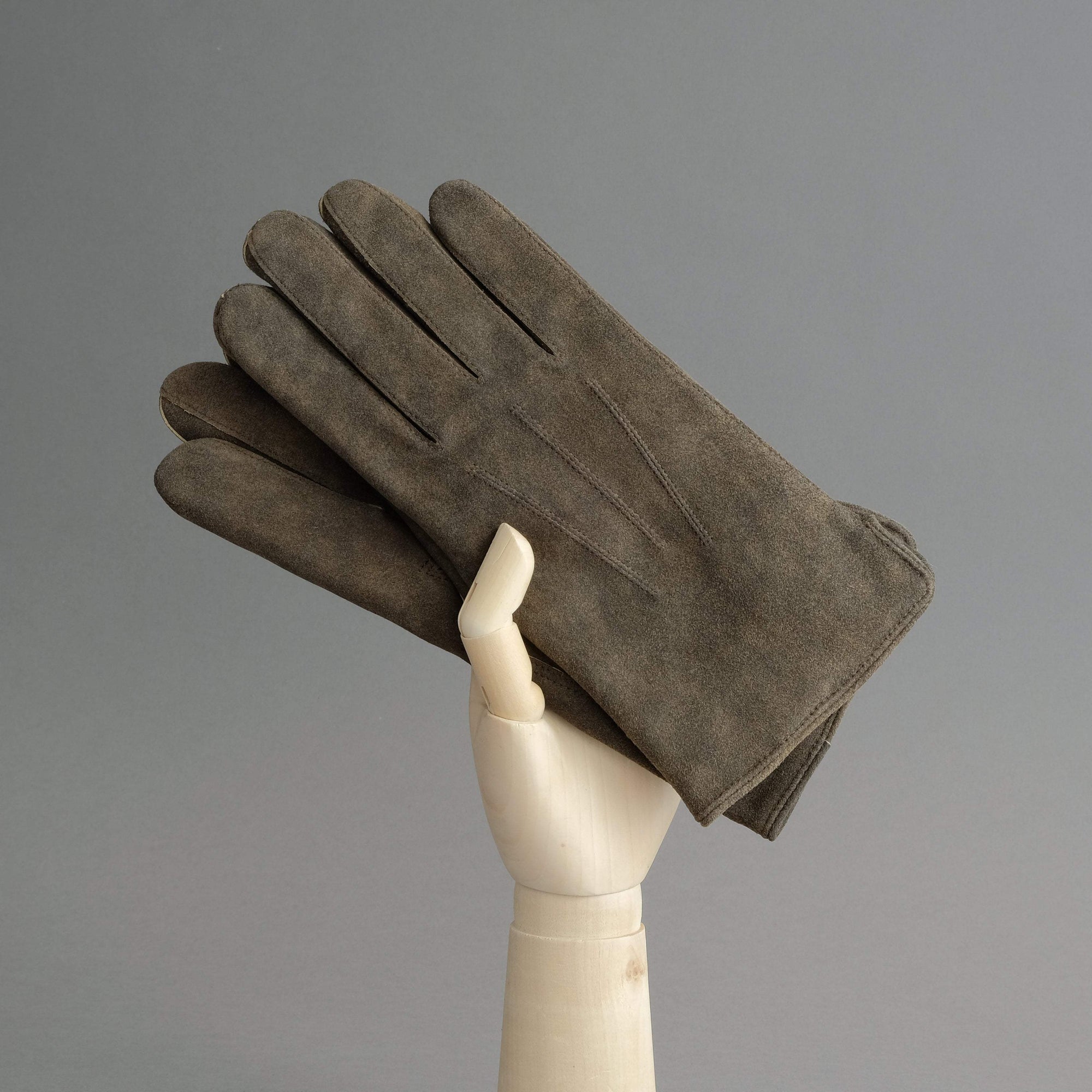 Gentlemen&#39;s Gloves from Walnut Goatskin Lined with Cashmere - TR Handschuhe Wien - Thomas Riemer Handmade Gloves