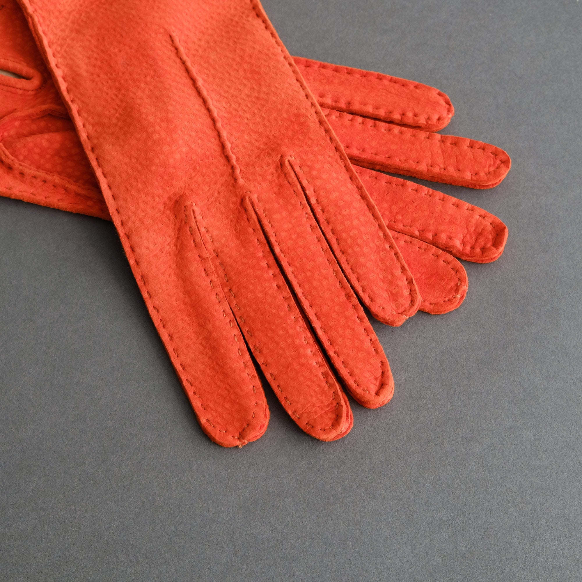 Ladies Dress Gloves from Orange Carpincho Leather - TR Handschuhe Wien - Thomas Riemer Handmade Gloves