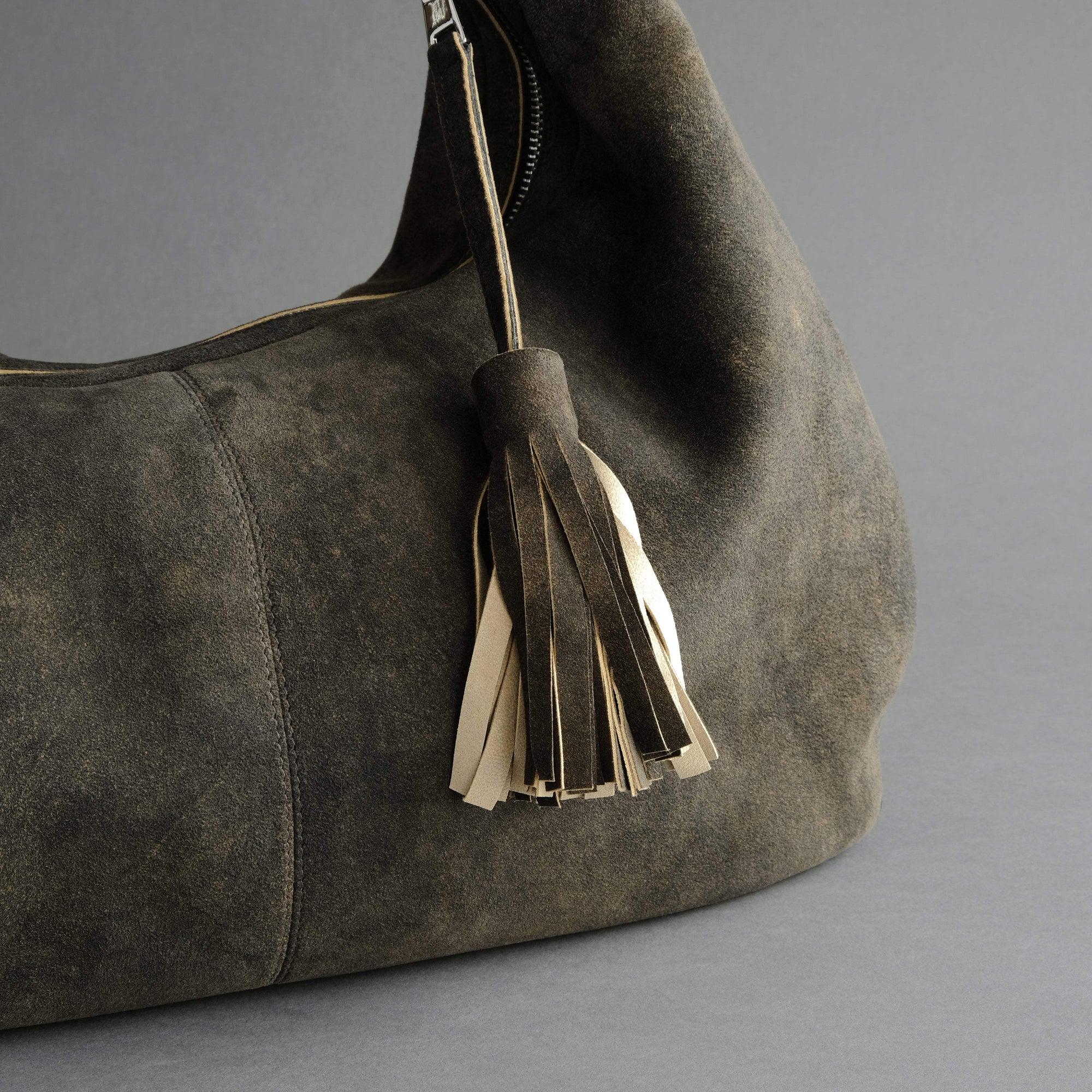 Ladies Moon Bag From Walnut Goatskin Suede - TR Handschuhe Wien - Thomas Riemer Handmade Gloves