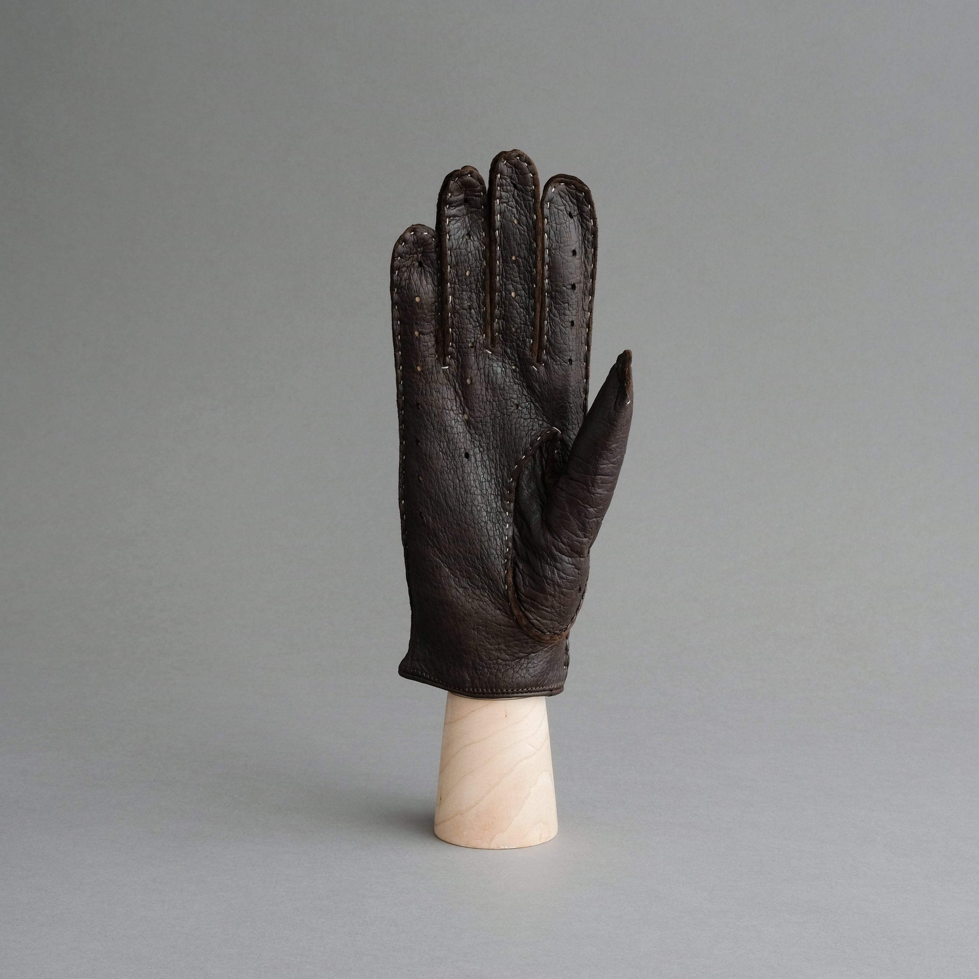 Ladies Unlined Driving Gloves From Brown Peccary Leather - TR Handschuhe Wien - Thomas Riemer Handmade Gloves