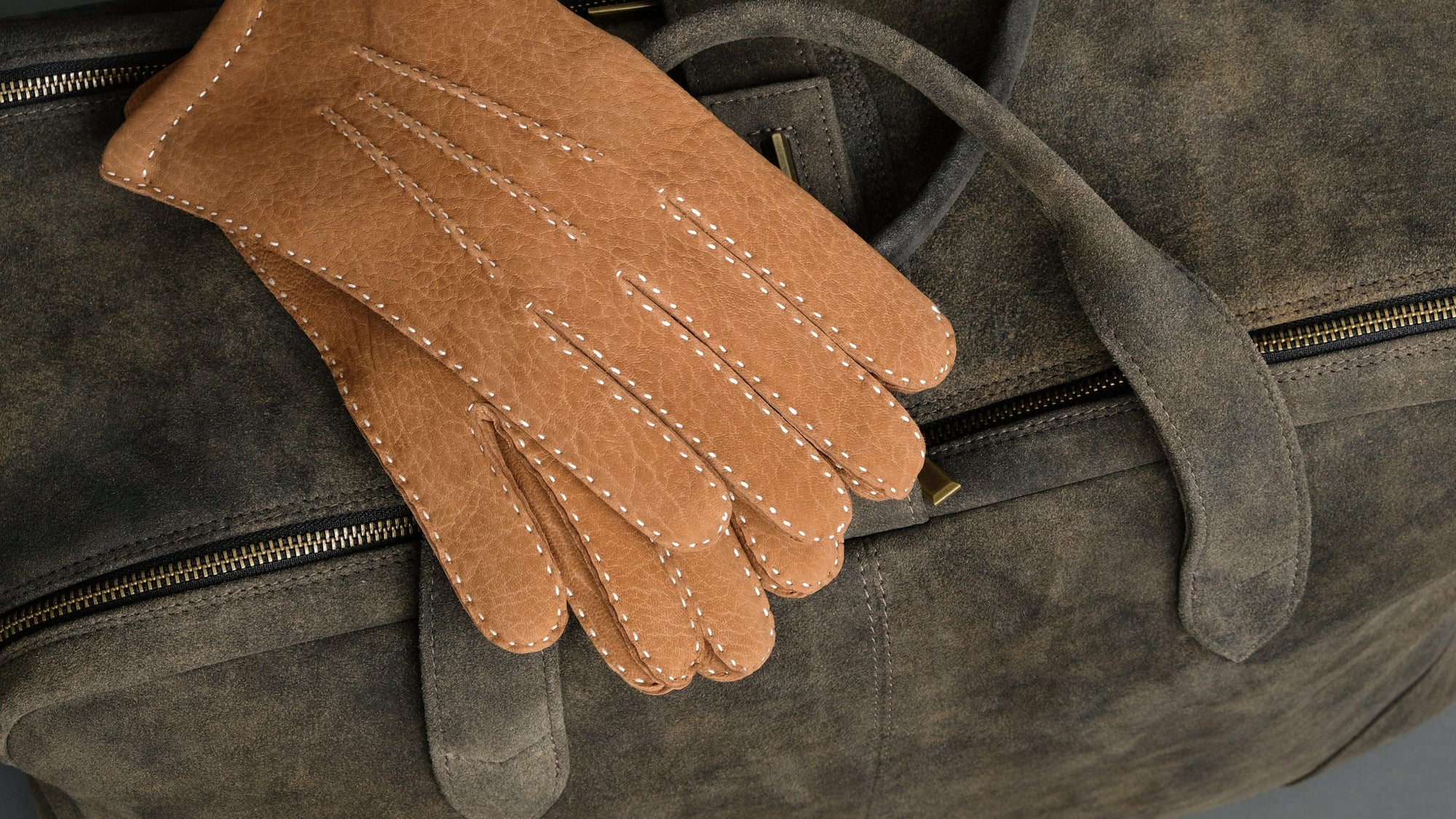 Hand Sewn Gloves - TR Handschuhe Wien - Thomas Riemer Handmade Gloves
