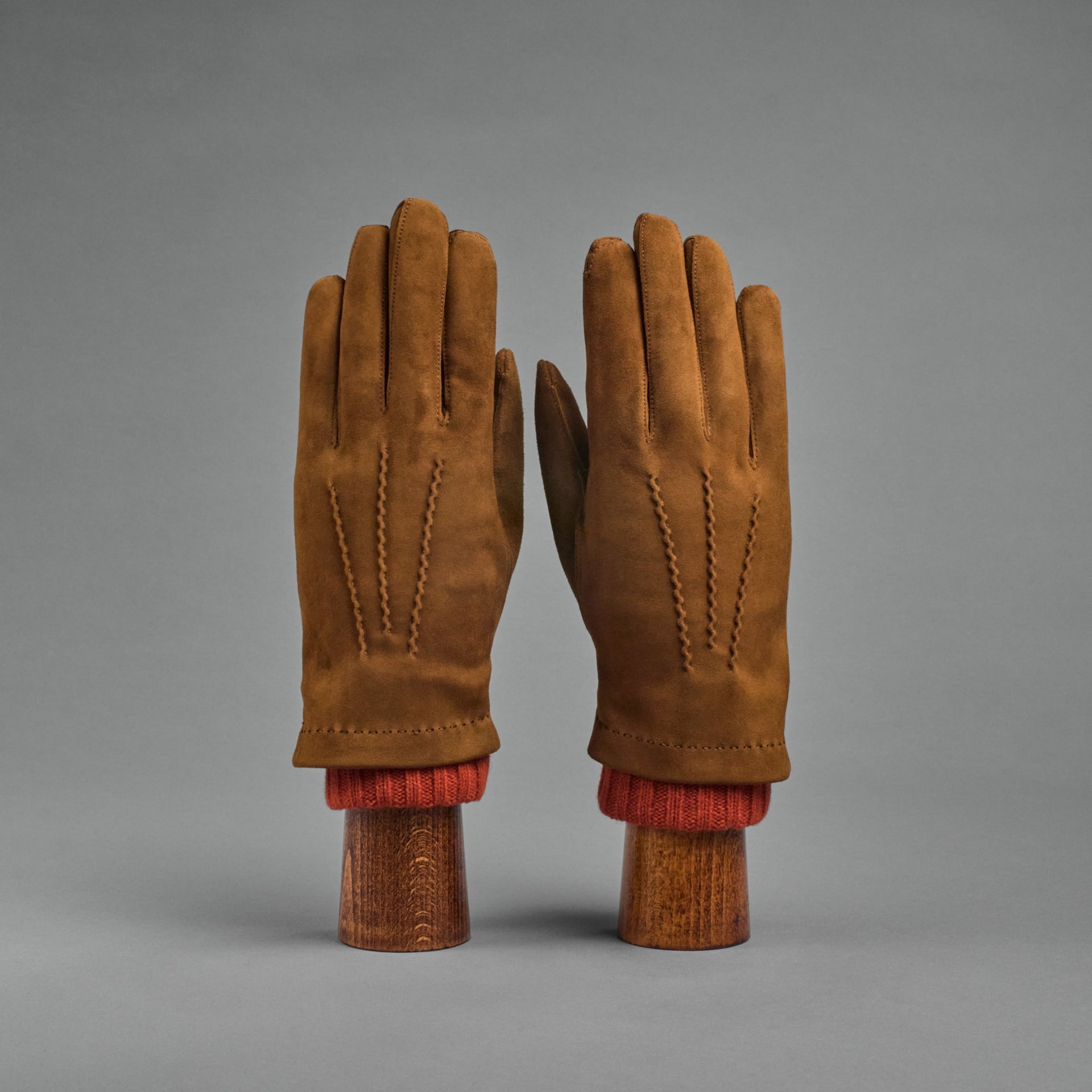 Herrenhandschuhe aus Maronibraunem Ziegenleder gefüttert mit orangefar – TR Handschuhe Wien