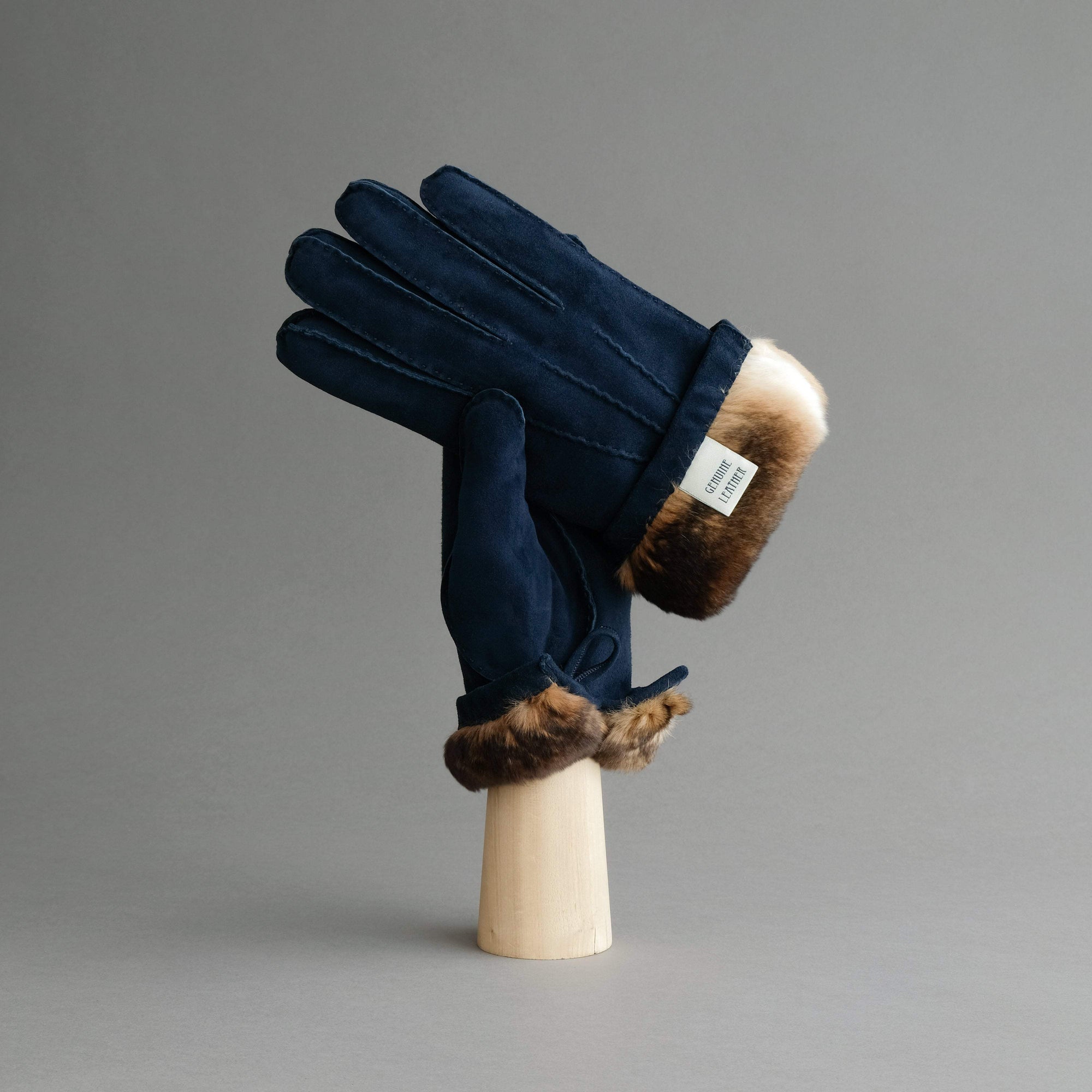Gentlemen&#39;s Buttoned Gloves from Dark Blue Reindeer Suede Lined with Orylag Fur - TR Handschuhe Wien - Thomas Riemer Handmade Gloves