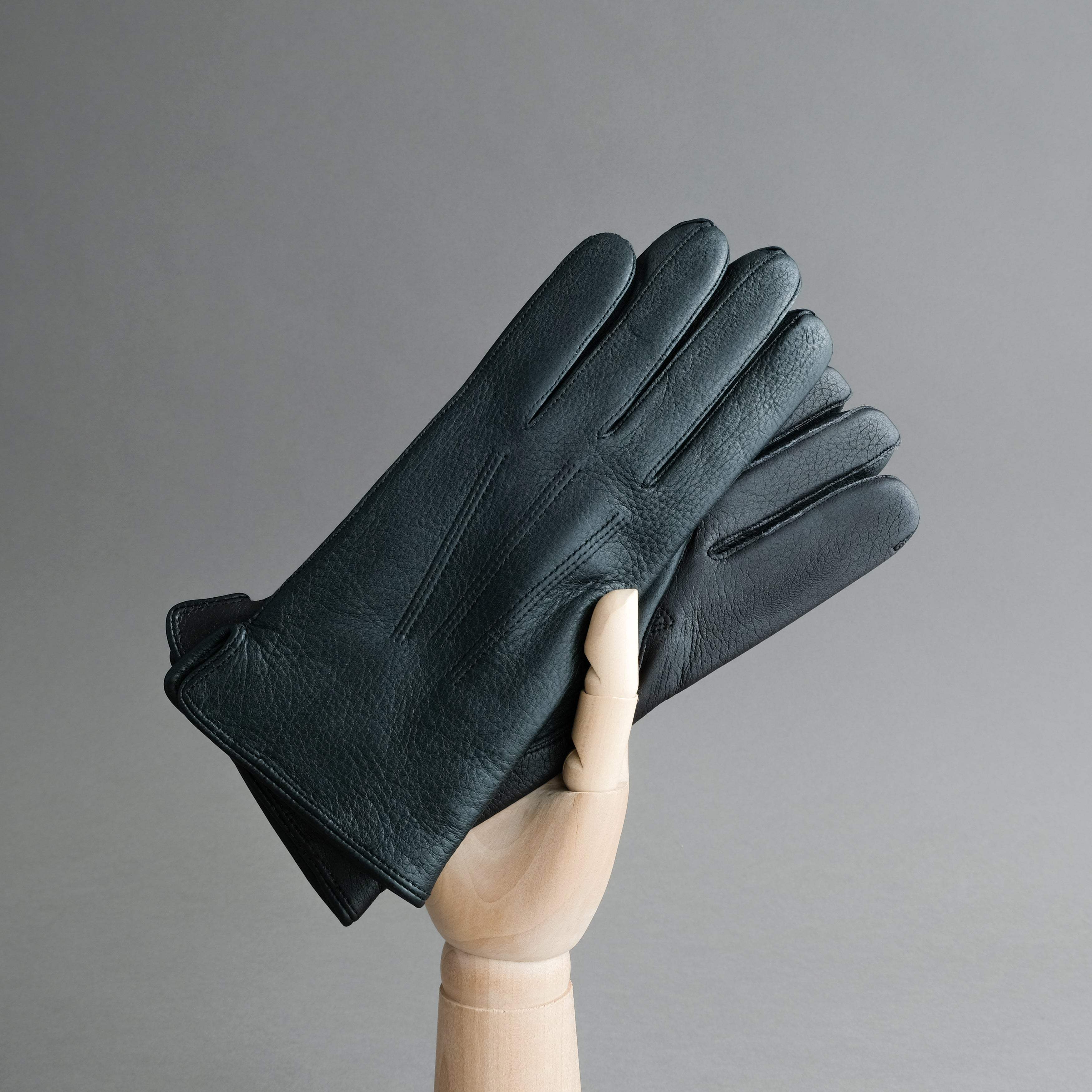 Gentlemen&#39;s Gloves from Black Deerskin Lined with Cashmere - TR Handschuhe Wien - Thomas Riemer Handmade Gloves