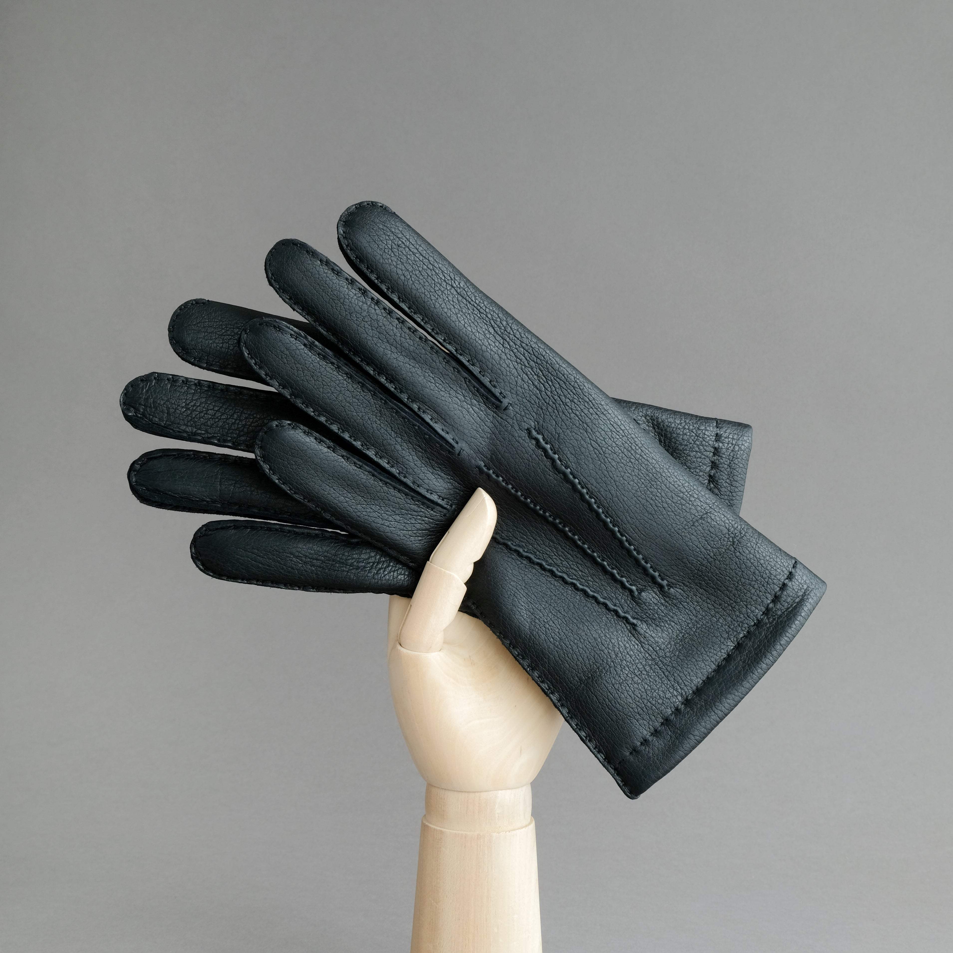 Gentlemen&#39;s Gloves from Black Deerskin Lined with Cashmere - TR Handschuhe Wien - Thomas Riemer Handmade Gloves