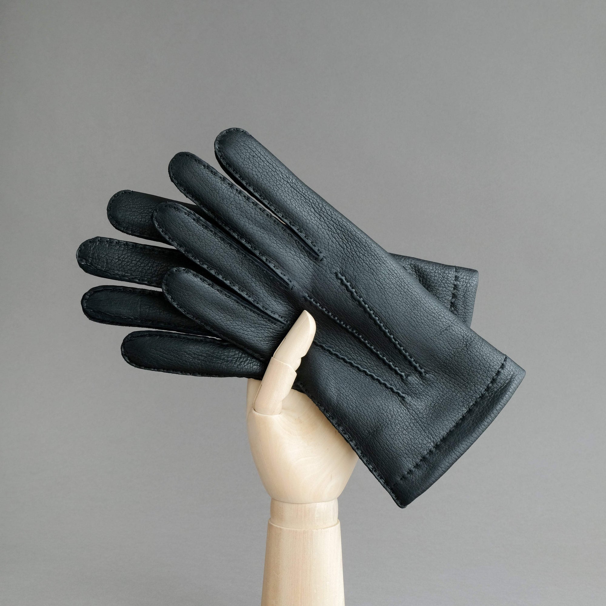 Handgefertigte Hirschleder Herrenhandschuhe – TR Handschuhe Wien - Thomas  Riemer Handmade Gloves