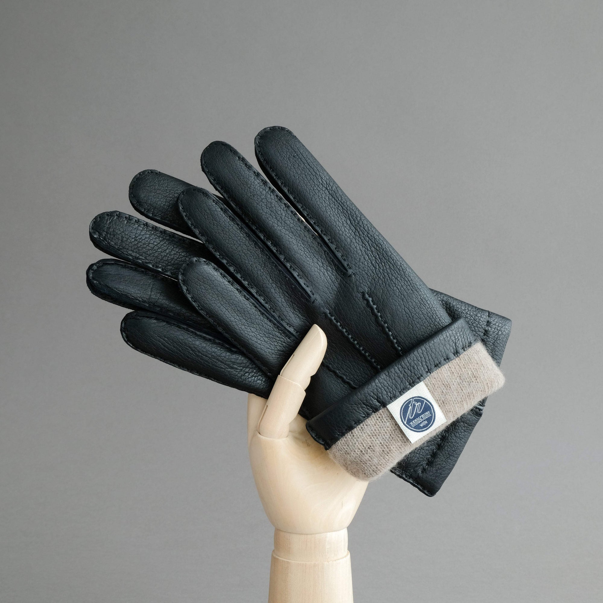 Gentlemen&#39;s Gloves from Black Deerskin Lined with Cashmere - TR Handschuhe Wien - Thomas Riemer Handmade Gloves