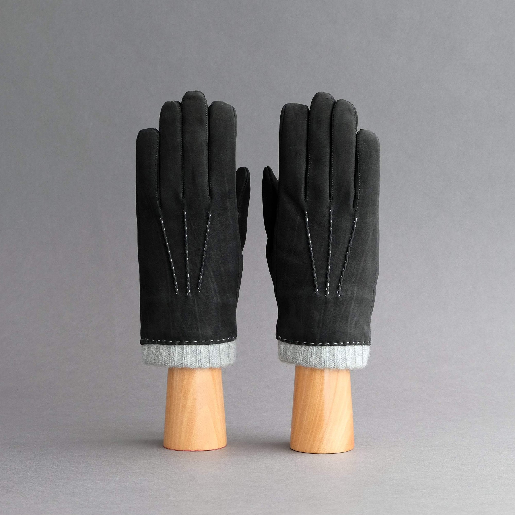Gentlemen&#39;s Gloves from Black Goatskin Nubuck with Cashmere Lining - TR Handschuhe Wien - Thomas Riemer Handmade Gloves