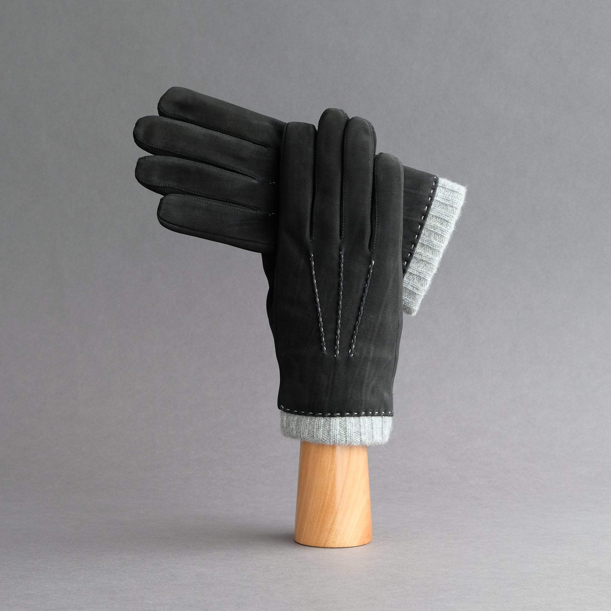 Gentlemen's Gloves from Black Goatskin Nubuck with Cashmere Lining - TR Handschuhe Wien - Thomas Riemer Handmade Gloves