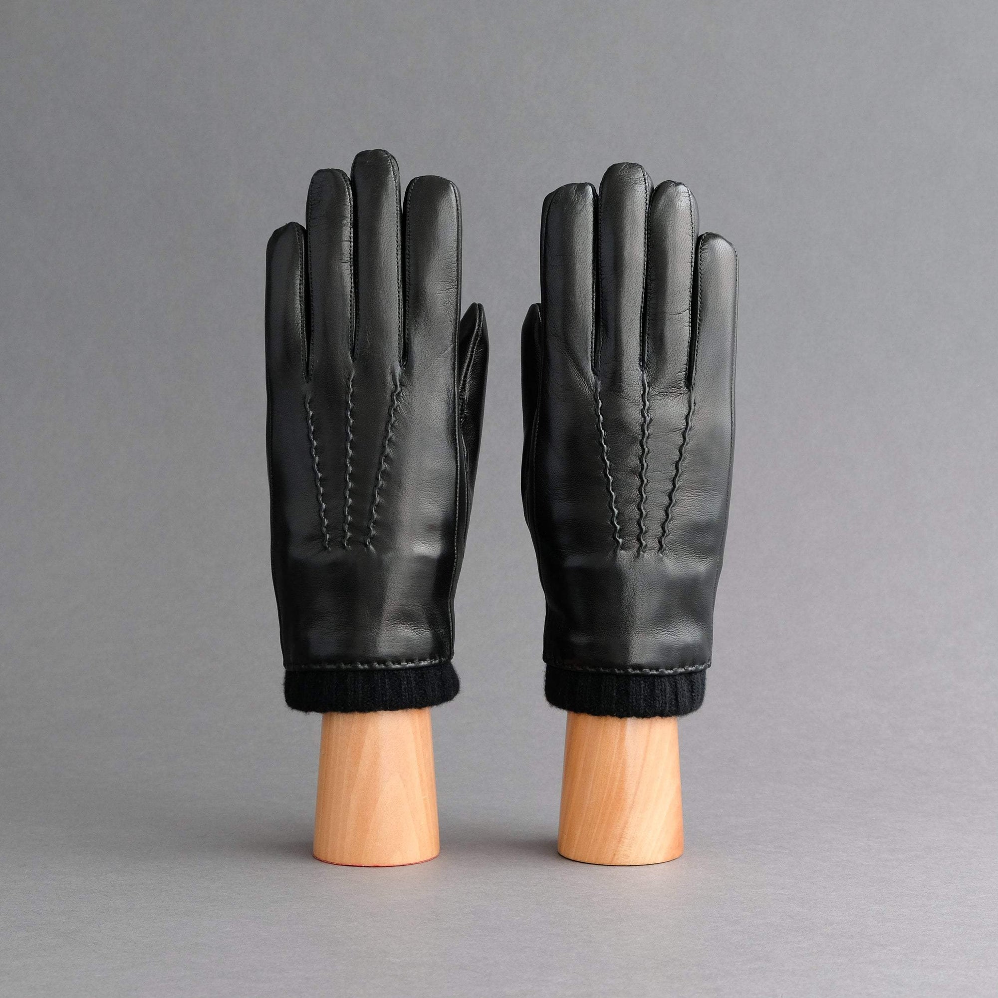 Gentlemen&#39;s Gloves from Black Hair Sheep Nappa Lined With Cashmere - TR Handschuhe Wien - Thomas Riemer Handmade Gloves