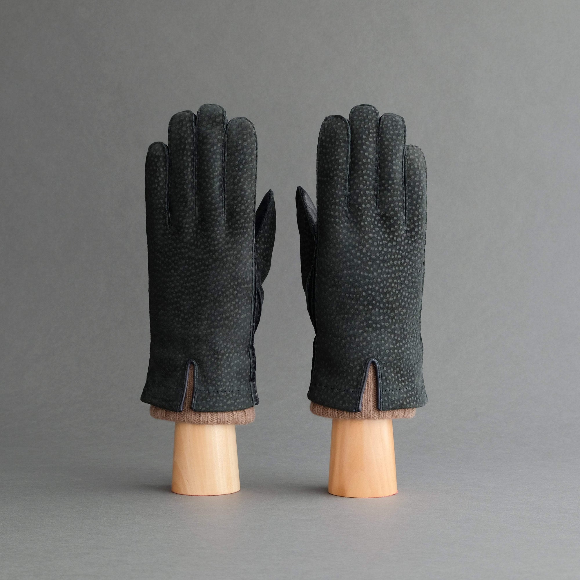 Gentlemen&#39;s Gloves from Carpincho and Nappa Leather Lined with Cashmere - TR Handschuhe Wien - Thomas Riemer Handmade Gloves