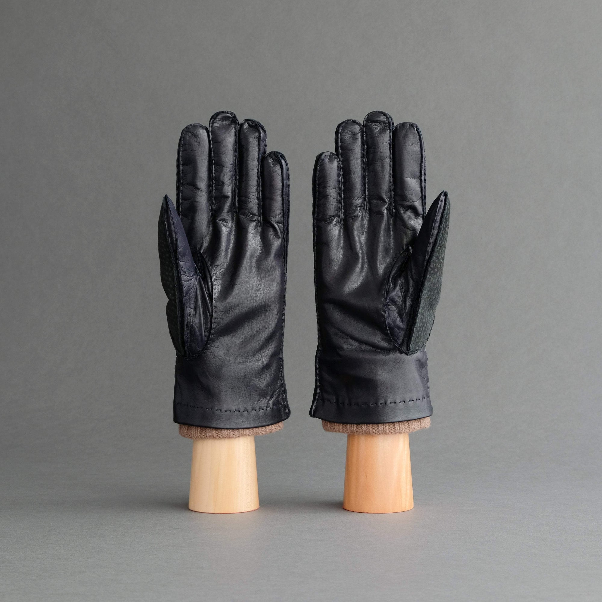 Gentlemen&#39;s Gloves from Carpincho and Nappa Leather Lined with Cashmere - TR Handschuhe Wien - Thomas Riemer Handmade Gloves