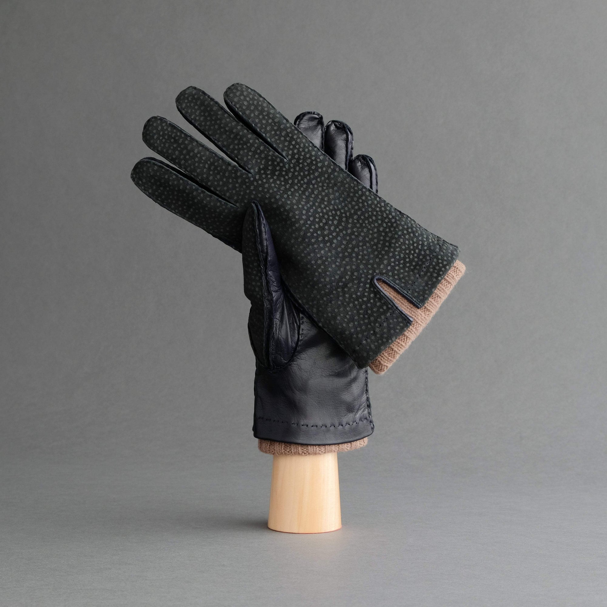 Gentlemen's Gloves from Carpincho and Nappa Leather Lined with Cashmere - TR Handschuhe Wien - Thomas Riemer Handmade Gloves