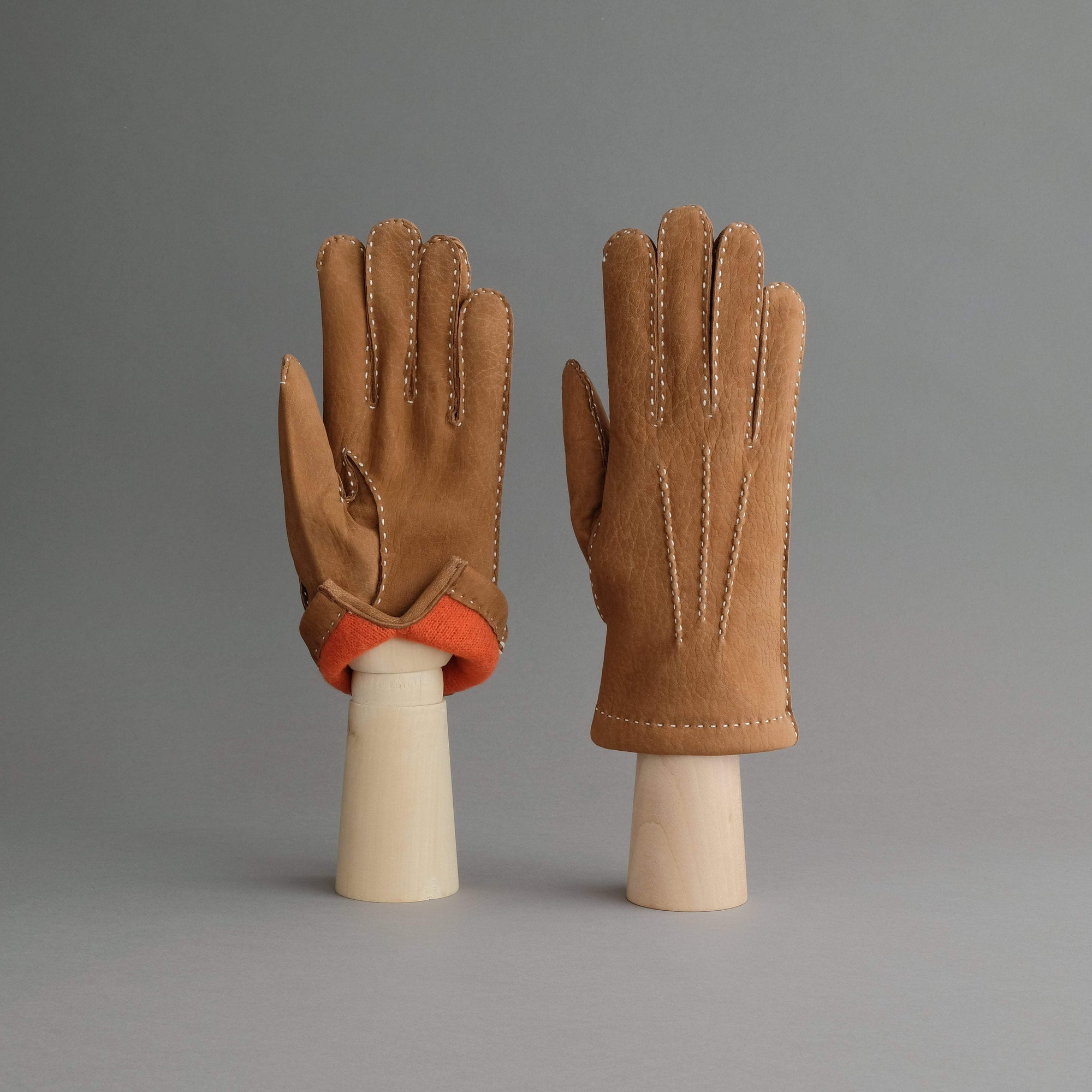 Gentlemen's Gloves from Cognac Calfskin Lined with Cashmere - TR Handschuhe Wien - Thomas Riemer Handmade Gloves