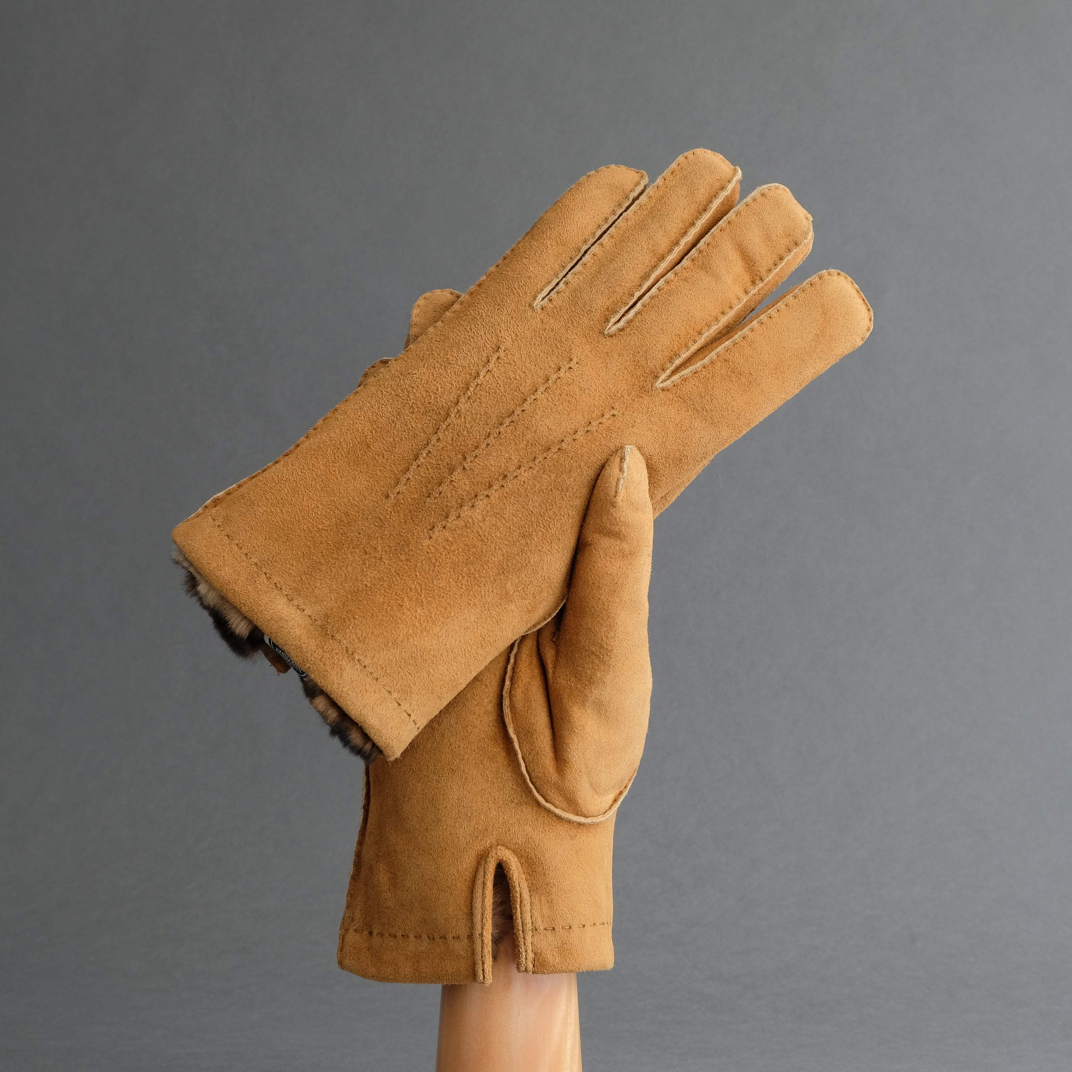 Gentlemen's Gloves from Cognac Goatskin Suede Lined with Orylag Fur - TR Handschuhe Wien - Thomas Riemer Handmade Gloves