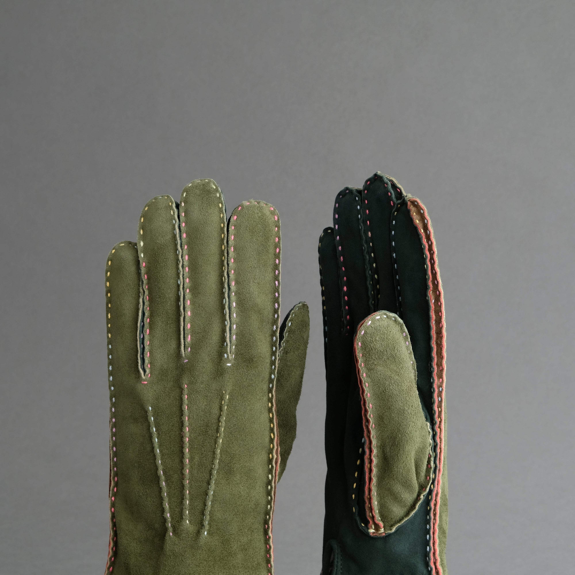 Gentlemen&#39;s Gloves from Green Goatskin Lined with Cashmere - TR Handschuhe Wien - Thomas Riemer Handmade Gloves