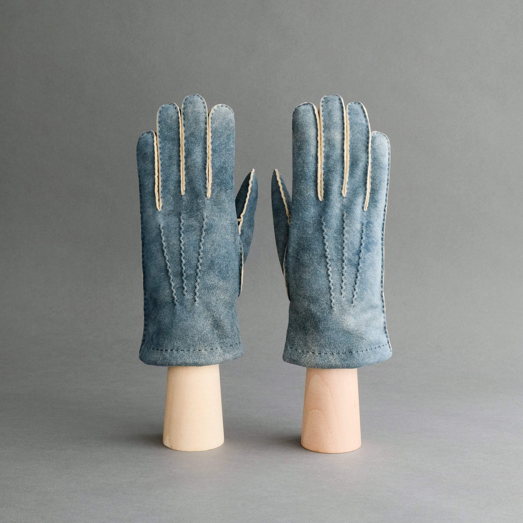 Gentlemen&#39;s Gloves from Jeans Blue Goatskin Lined with Cashmere - TR Handschuhe Wien - Thomas Riemer Handmade Gloves