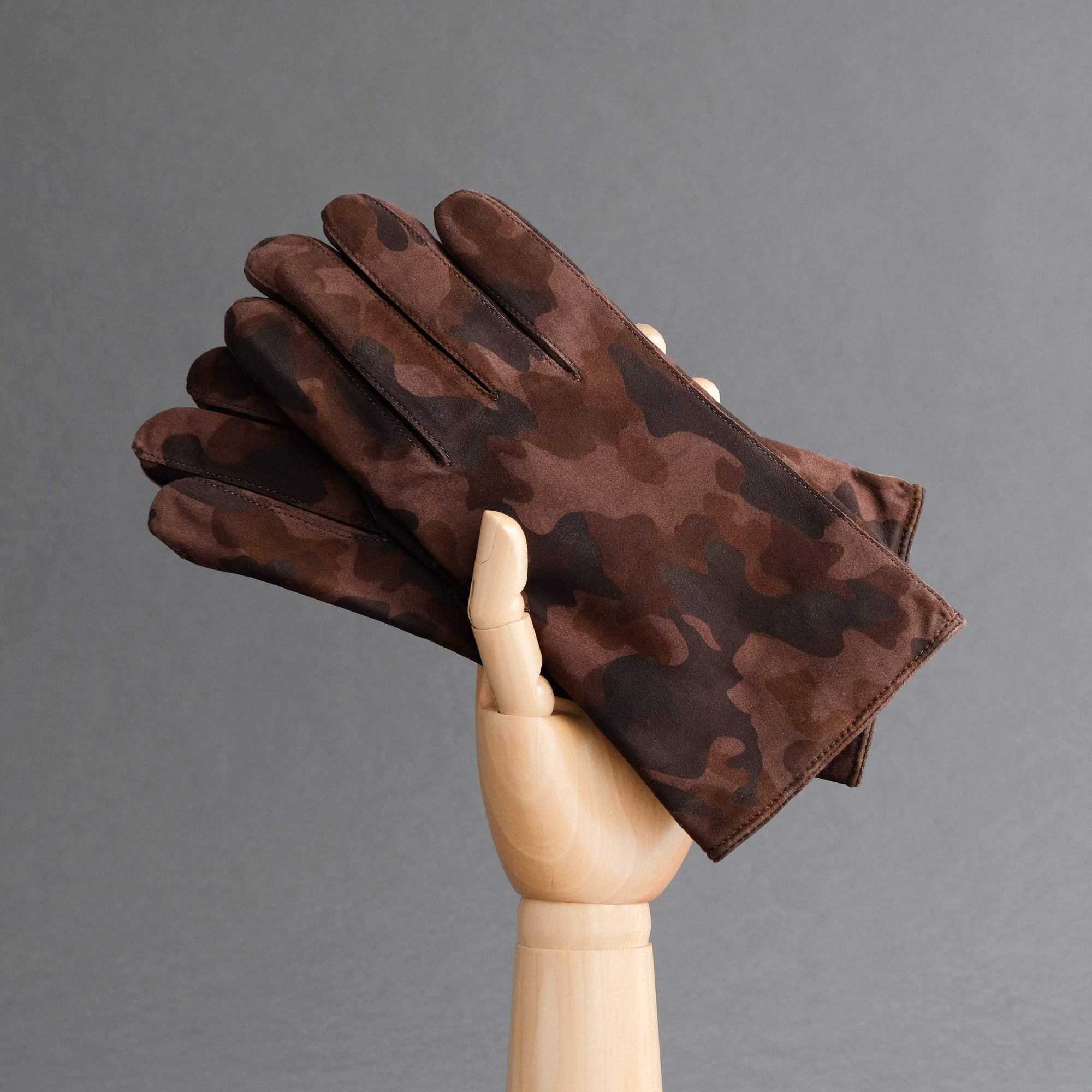 Gentlemen&#39;s Gloves from Military Brown Goatskin Lined with Cashmere - TR Handschuhe Wien - Thomas Riemer Handmade Gloves