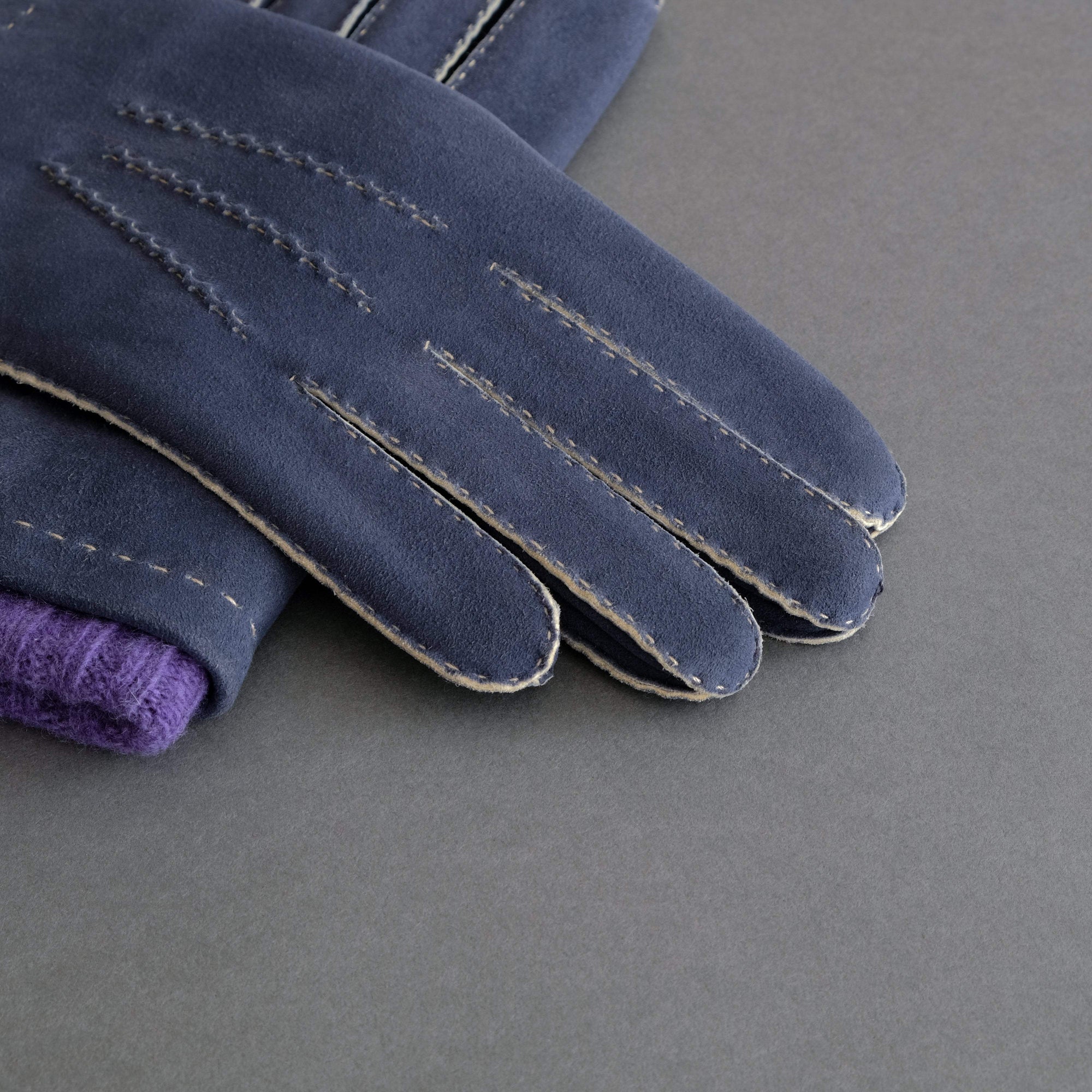 Gentlemen&#39;s Gloves from Navy Doeskin Lined with Cashmere - TR Handschuhe Wien - Thomas Riemer Handmade Gloves