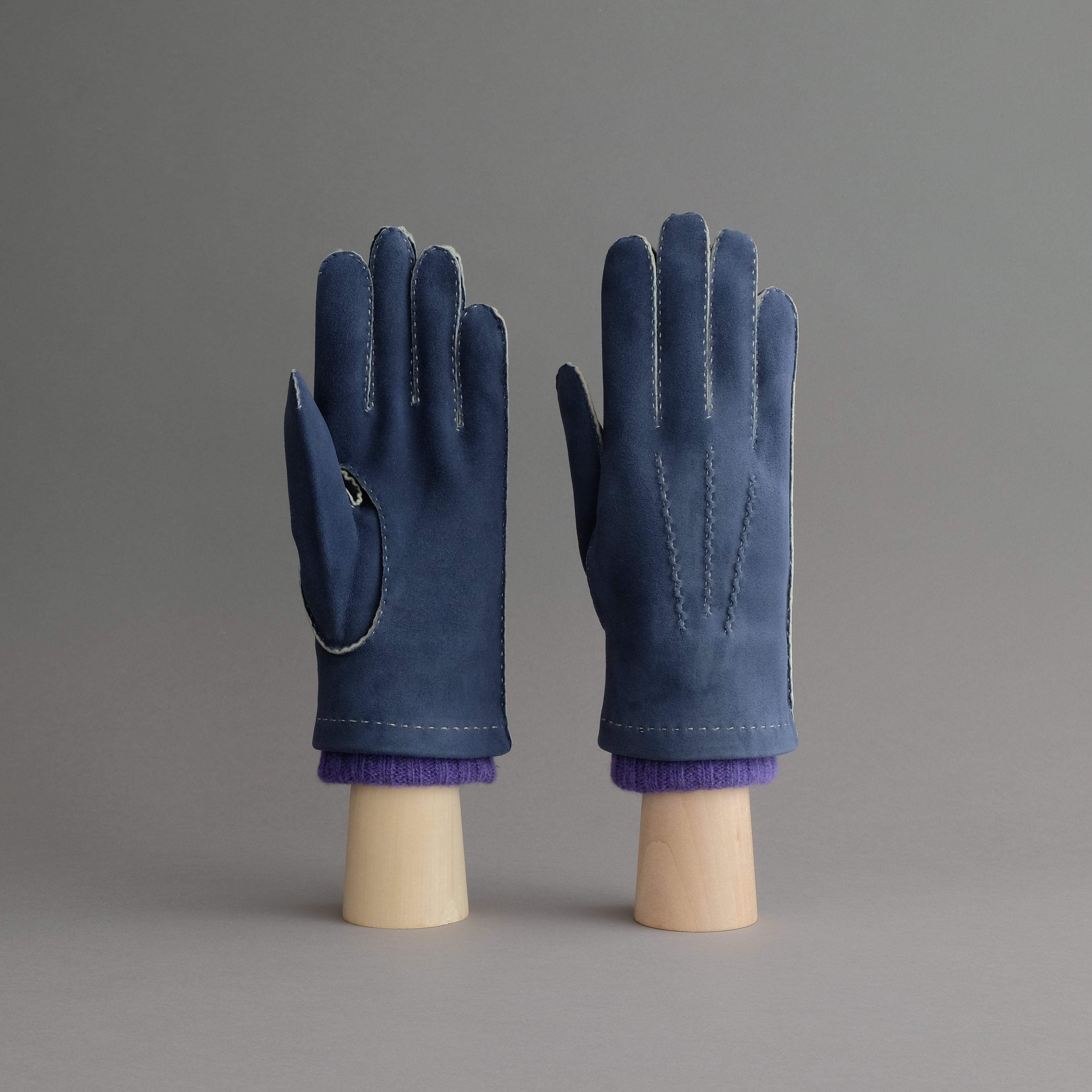 Gentlemen&#39;s Gloves from Navy Doeskin Lined with Cashmere - TR Handschuhe Wien - Thomas Riemer Handmade Gloves
