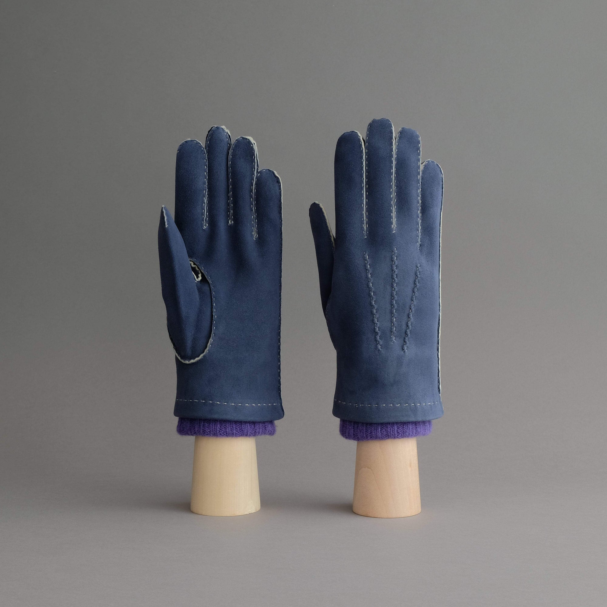 Gentlemen's Gloves from Navy Doeskin Lined with Cashmere - TR Handschuhe Wien - Thomas Riemer Handmade Gloves