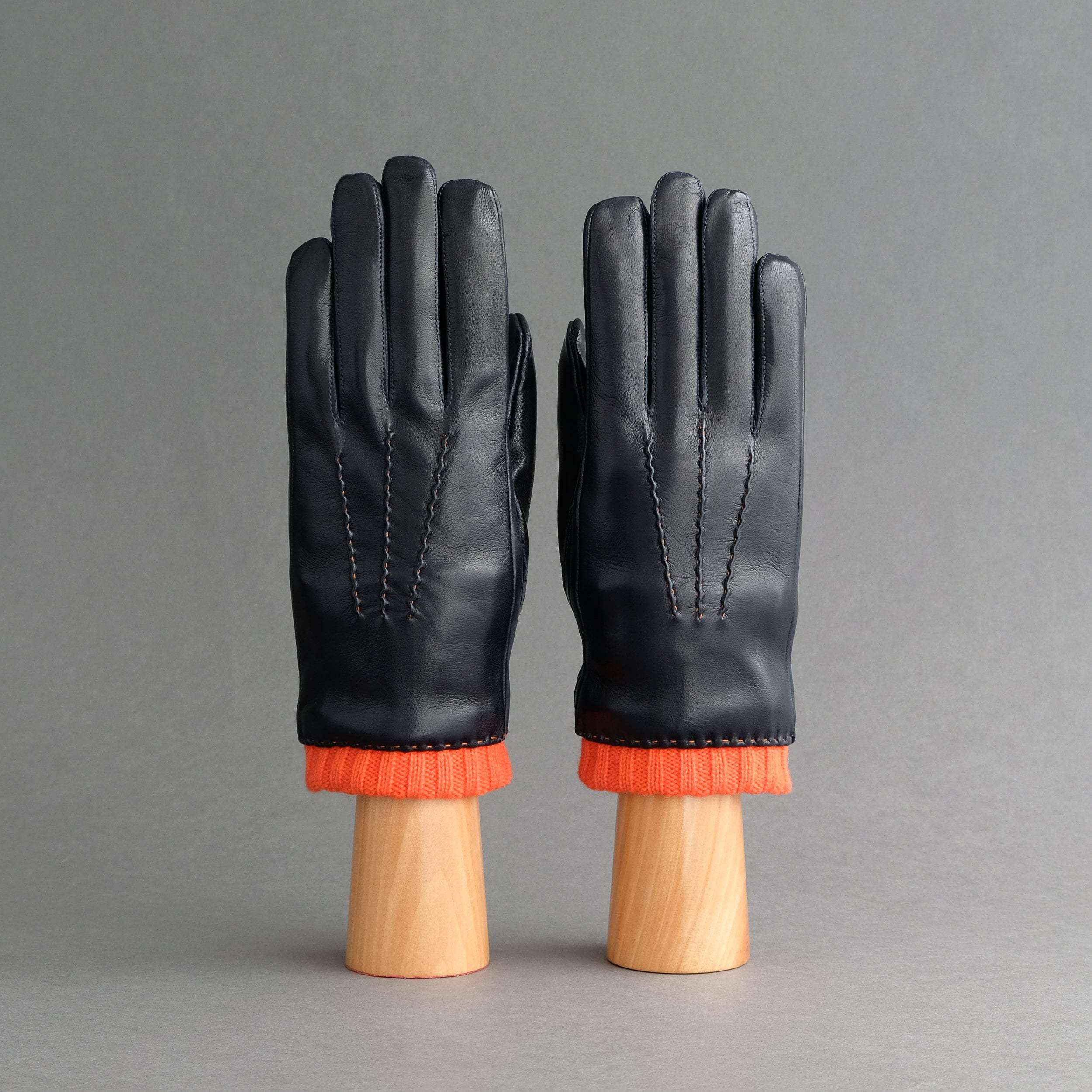 Gentlemen&#39;s Gloves from Navy Hair Sheep Nappa Lined With Cashmere - TR Handschuhe Wien - Thomas Riemer Handmade Gloves