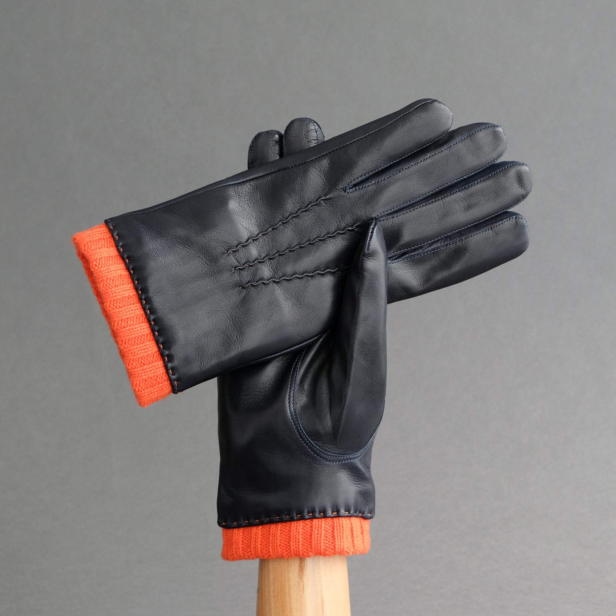 Gentlemen's Gloves from Navy Hair Sheep Nappa Lined With Cashmere - TR Handschuhe Wien - Thomas Riemer Handmade Gloves