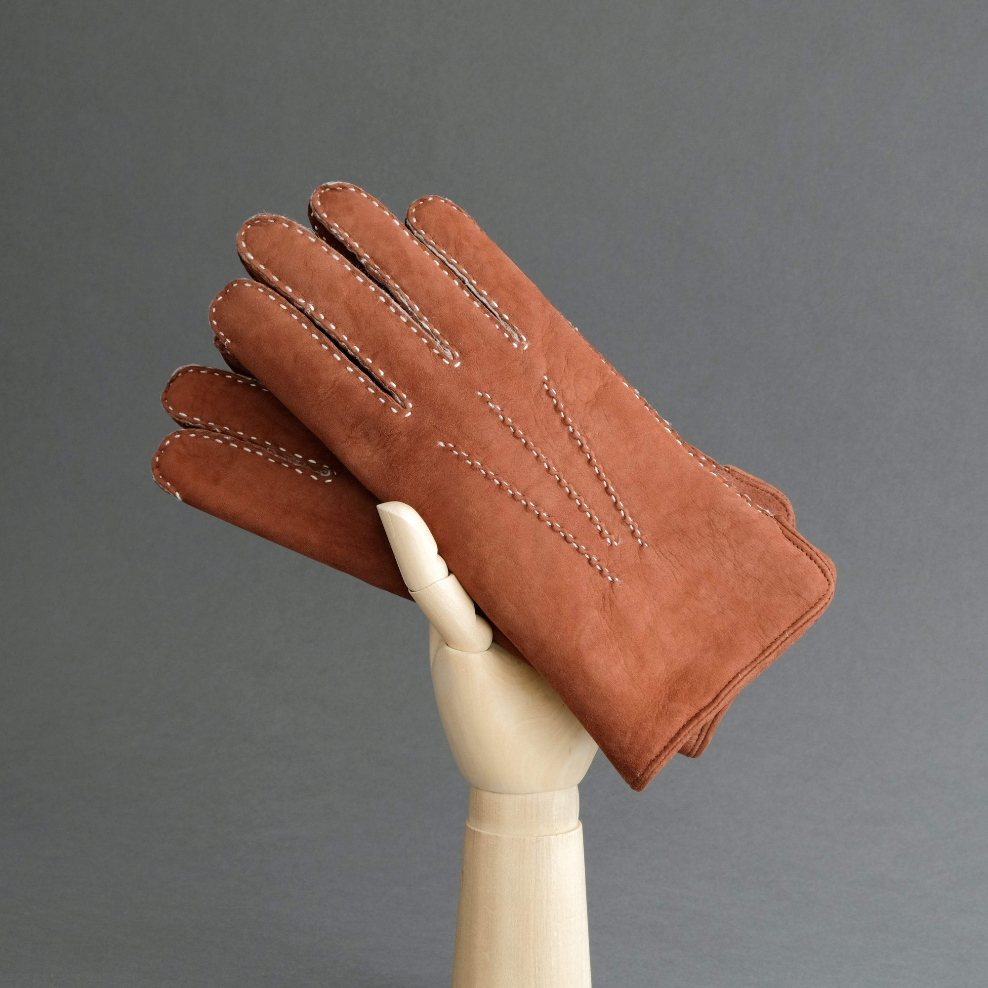 Gentlemen's Hand Sewn Gloves From Rust Curly Lambskin - TR Handschuhe Wien - Thomas Riemer Handmade Gloves