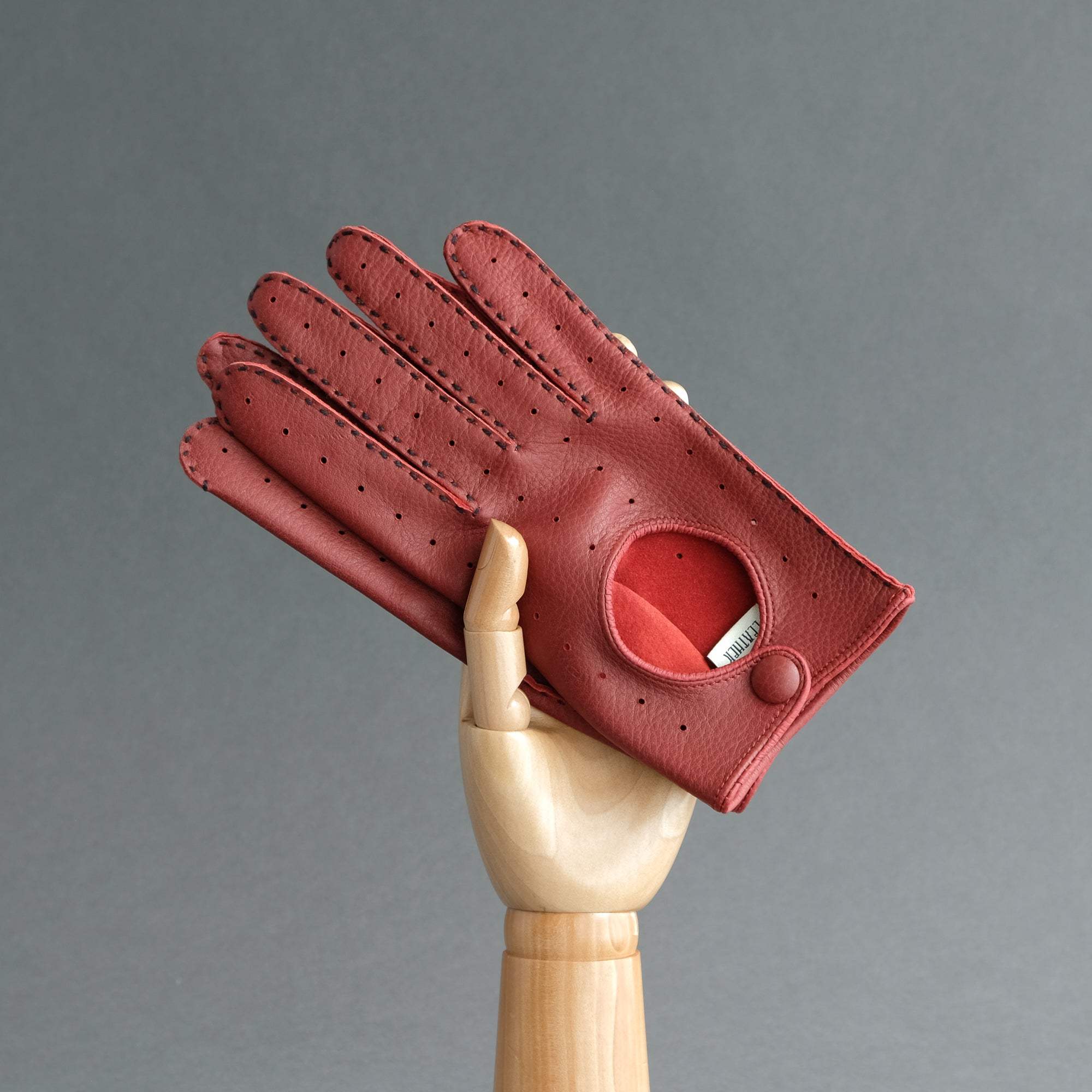 Gentlemen&#39;s Unlined Driving Gloves from Red Deerskin - TR Handschuhe Wien - Thomas Riemer Handmade Gloves